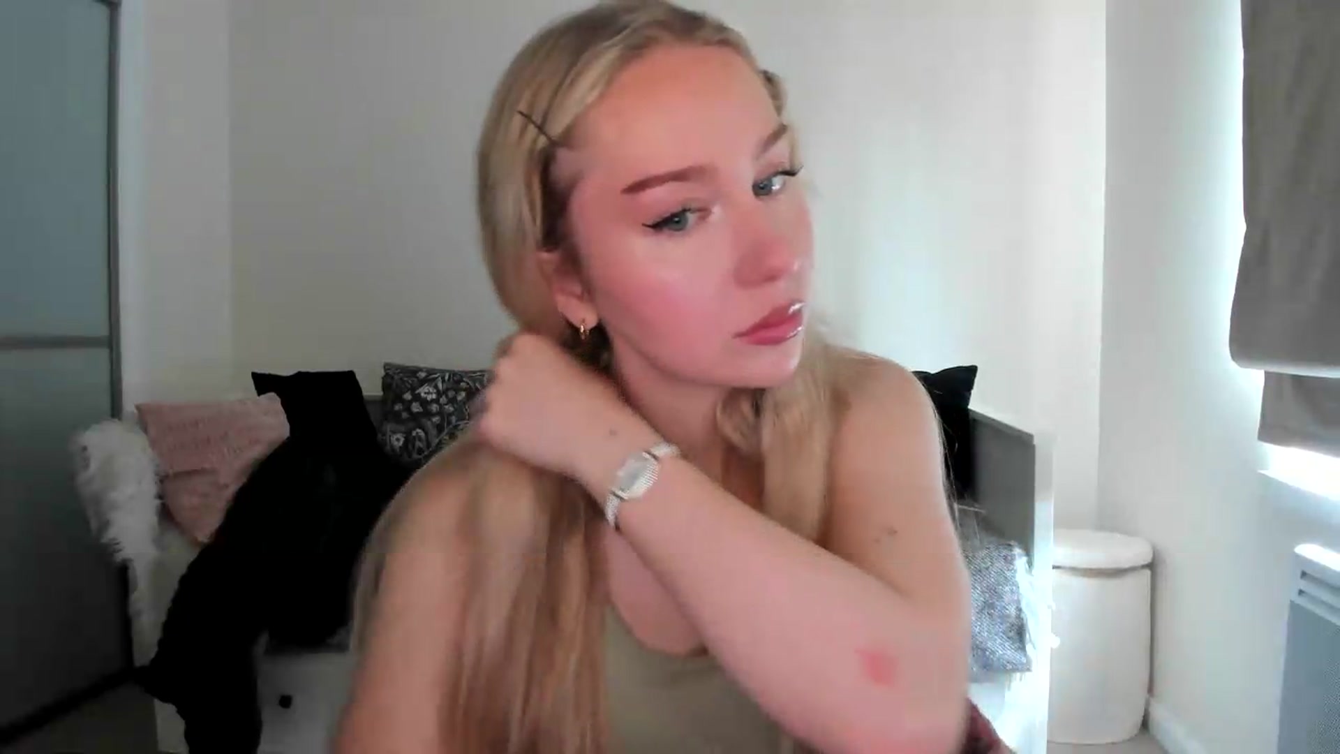 Gallery image thumbnail from British_Cutie's myfreecams stream on, 08/14/2026, 13:26 image 2 of 20