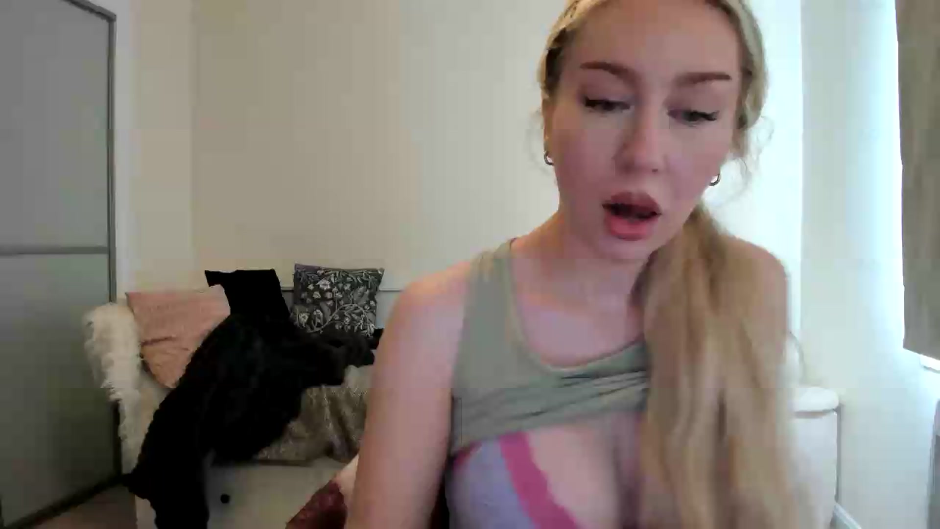 Gallery image thumbnail from British_Cutie's myfreecams stream on, 08/14/2026, 14:12 image 3 of 20