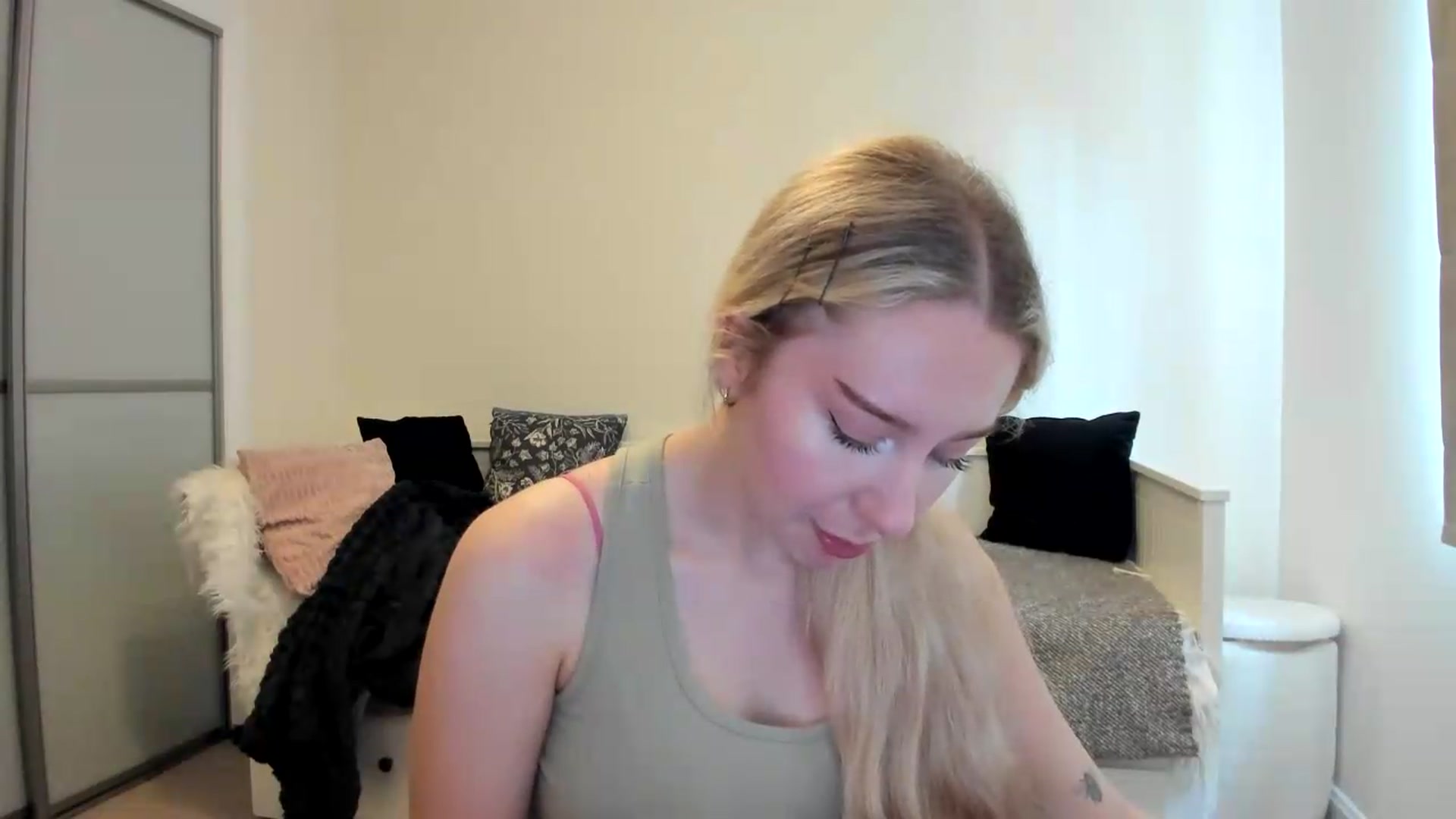 Gallery image thumbnail from British_Cutie's myfreecams stream on, 08/14/2026, 14:12 image 17 of 20