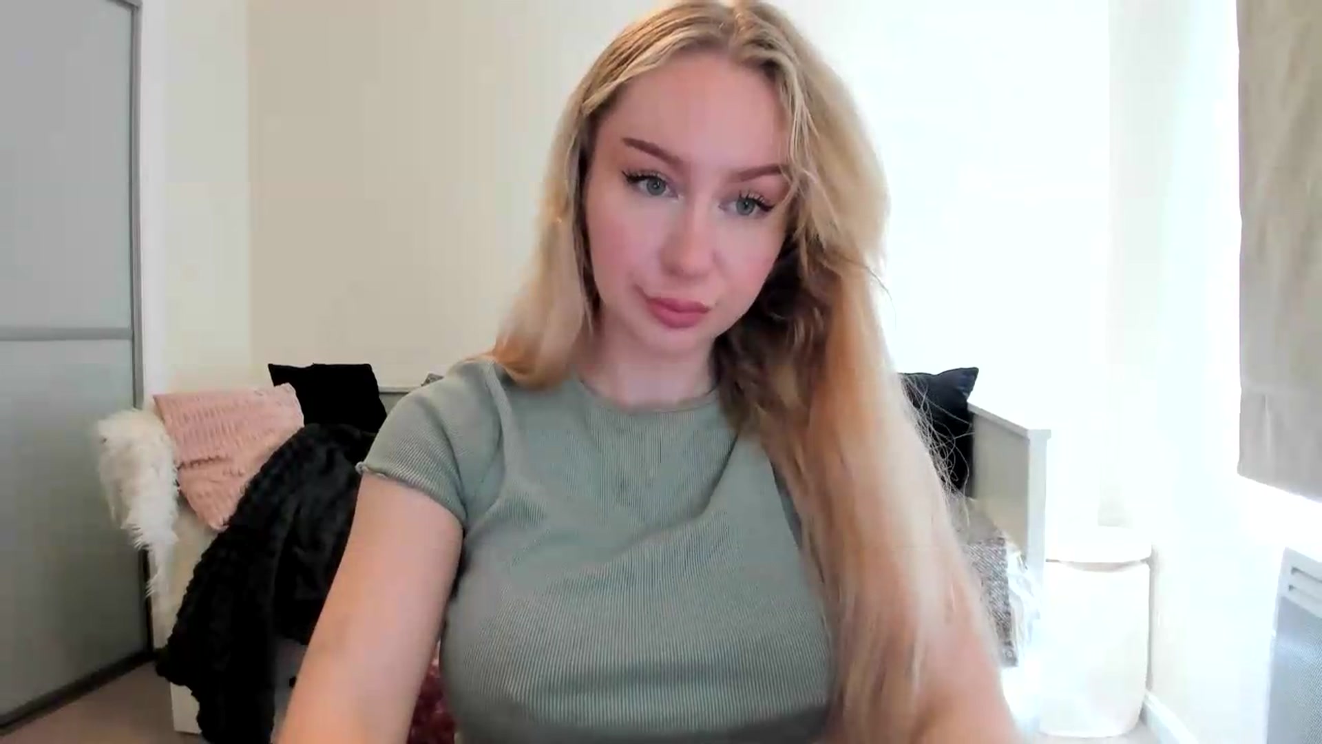 Gallery image thumbnail from British_Cutie's myfreecams stream on, 08/15/2026, 14:23 image 8 of 20