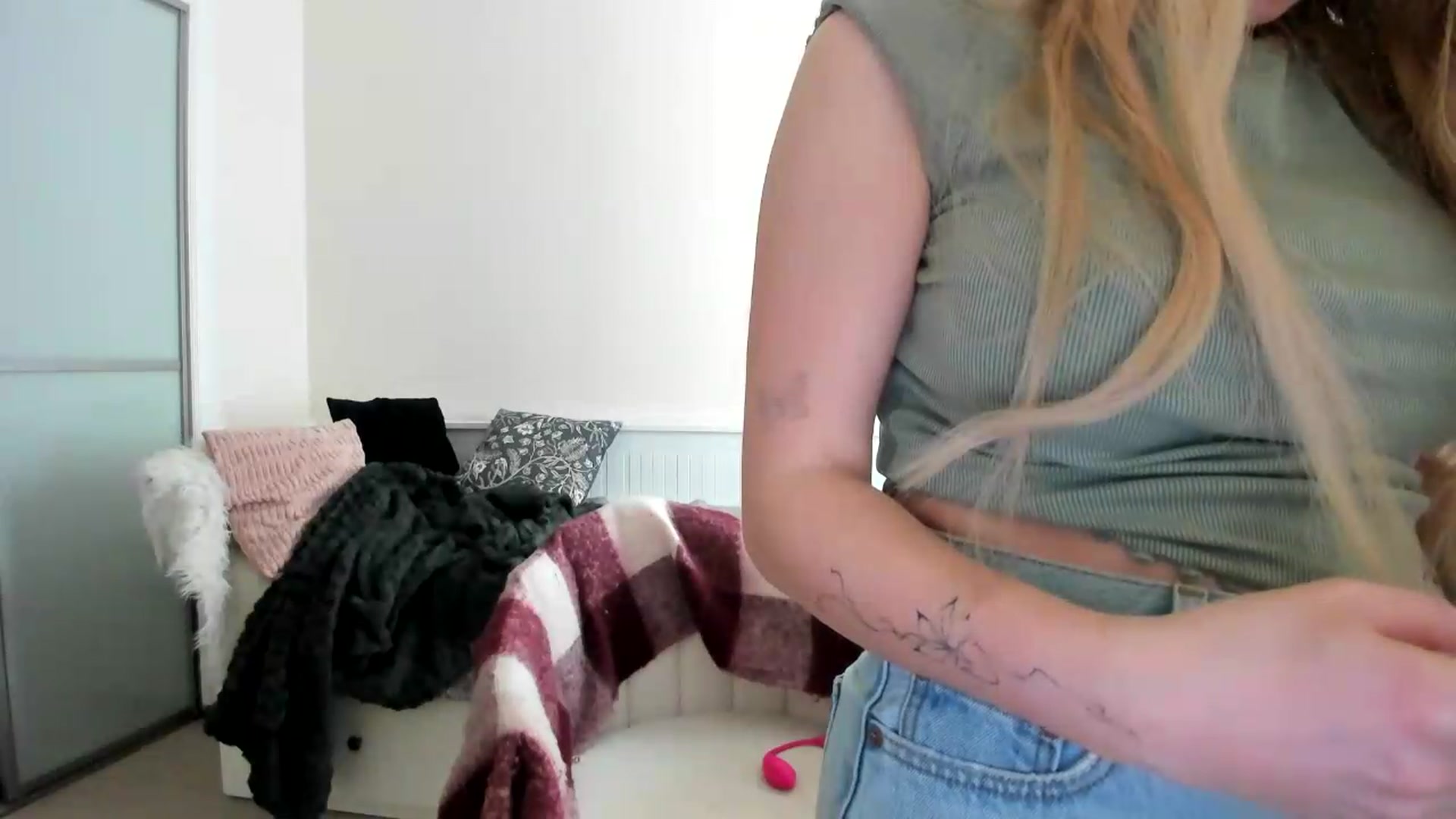 Gallery image thumbnail from British_Cutie's myfreecams stream on, 08/15/2026, 14:23 image 13 of 20