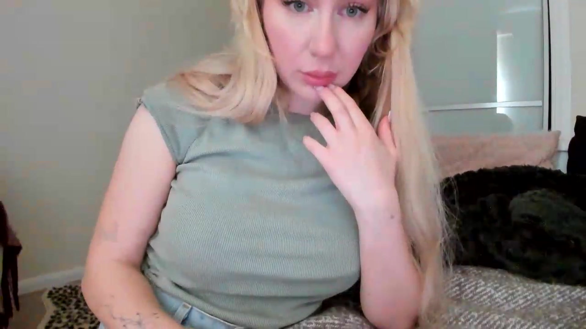 Gallery image thumbnail from British_Cutie's myfreecams stream on, 08/15/2026, 14:23 image 20 of 20