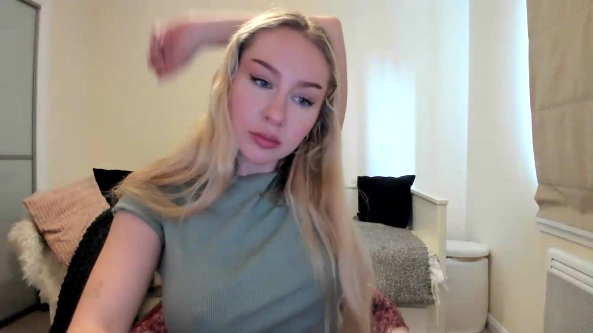 Gallery image thumbnail from British_Cutie's myfreecams stream on, 08/15/2026, 17:40 image 4 of 20