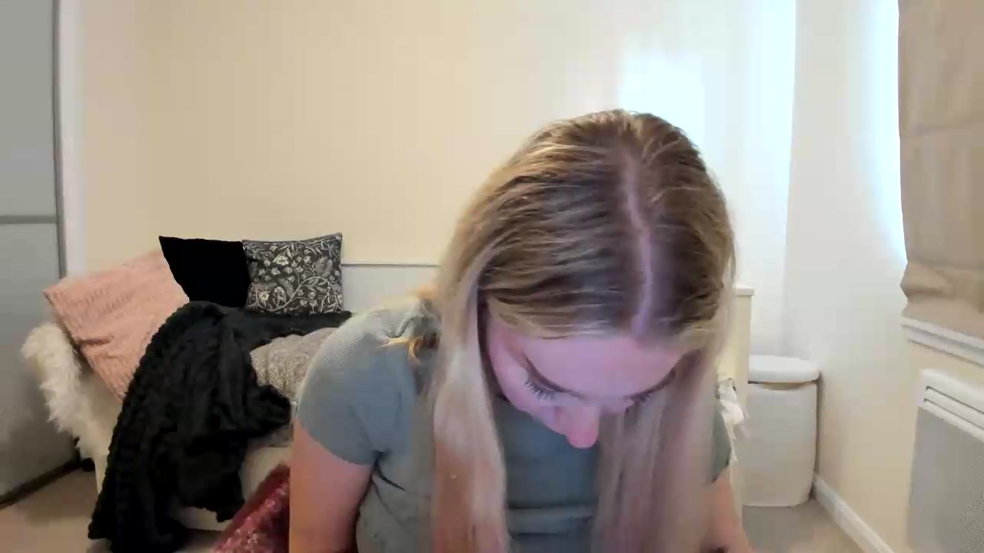 Gallery image thumbnail from British_Cutie's myfreecams stream on, 08/15/2026, 17:40 image 10 of 20
