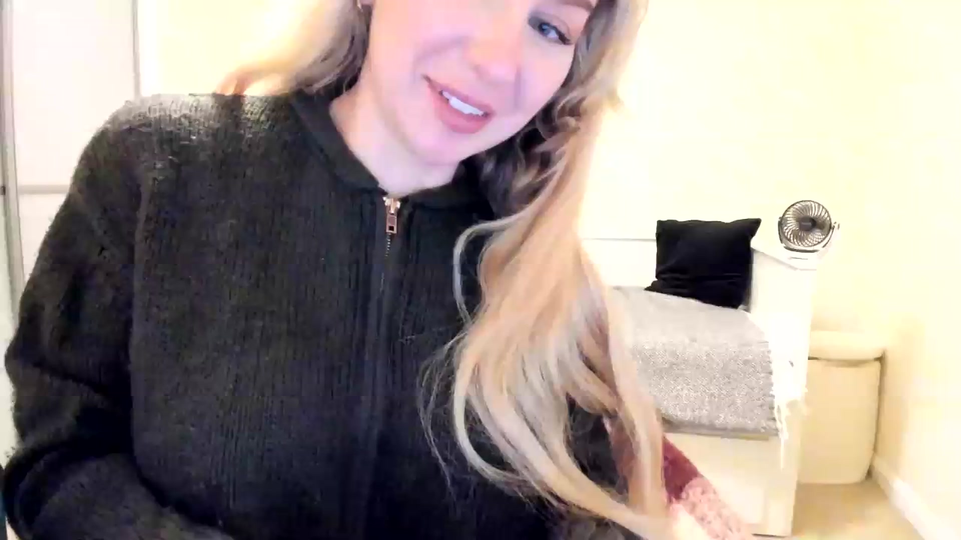 Gallery image thumbnail from British_Cutie's myfreecams stream on, 08/15/2026, 21:13 image 9 of 20