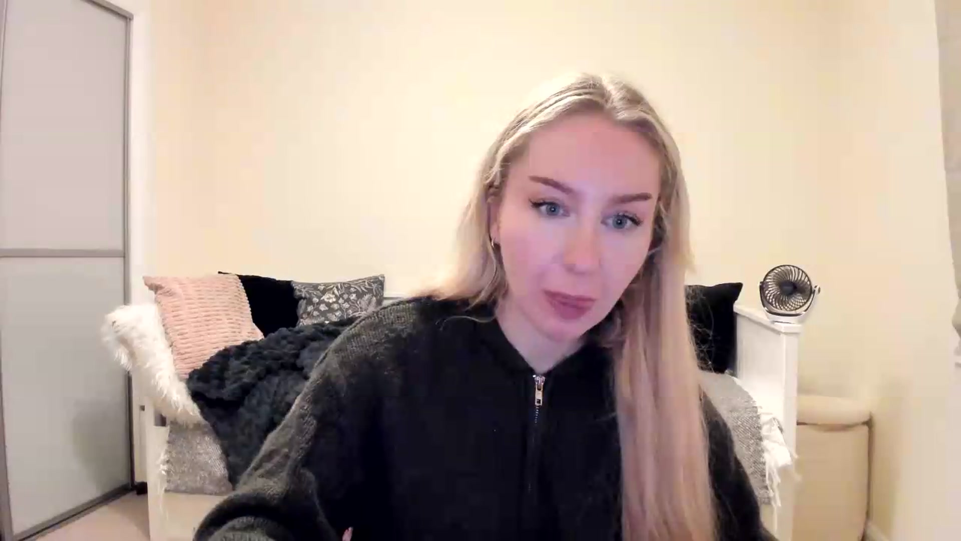 Gallery image thumbnail from British_Cutie's myfreecams stream on, 08/15/2026, 21:13 image 4 of 20