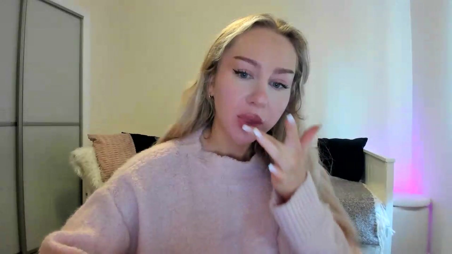 Gallery image thumbnail from British_Cutie's myfreecams stream on, 08/16/2026, 09:08 image 14 of 20