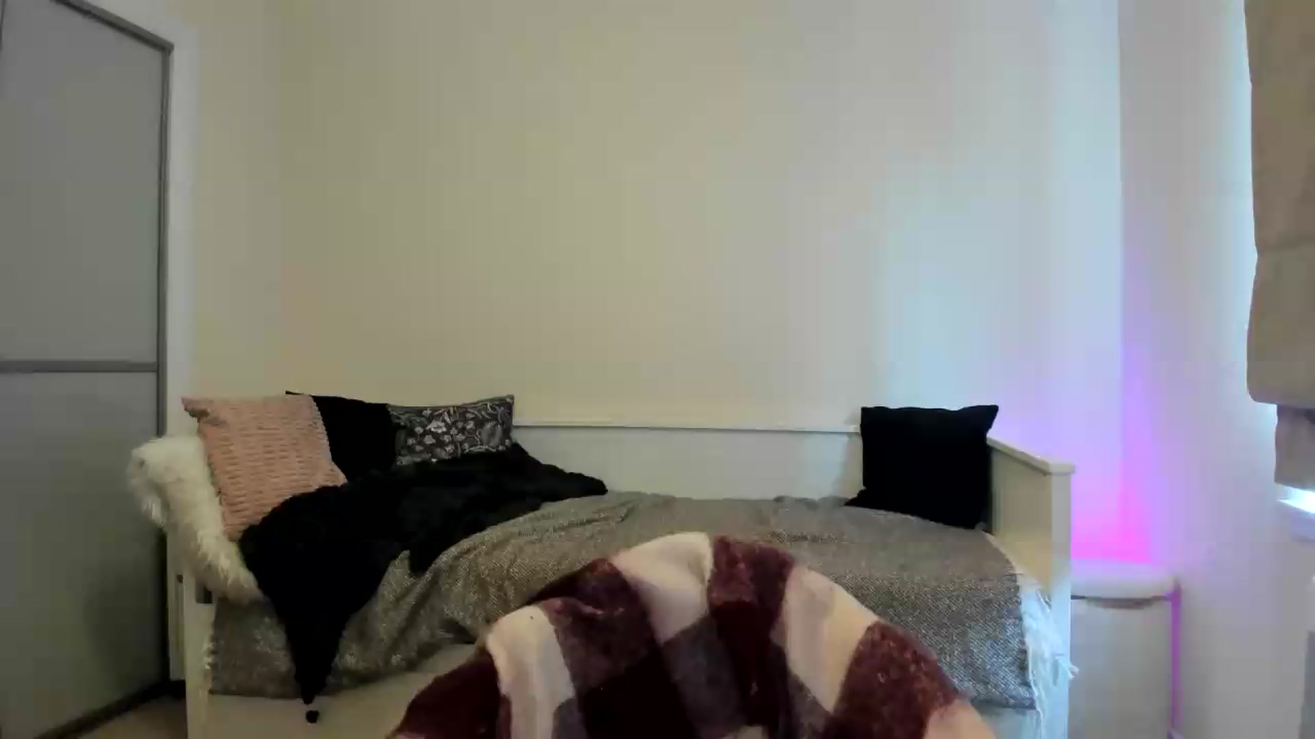Gallery image thumbnail from British_Cutie's myfreecams stream on, 08/16/2026, 09:08 image 1 of 20