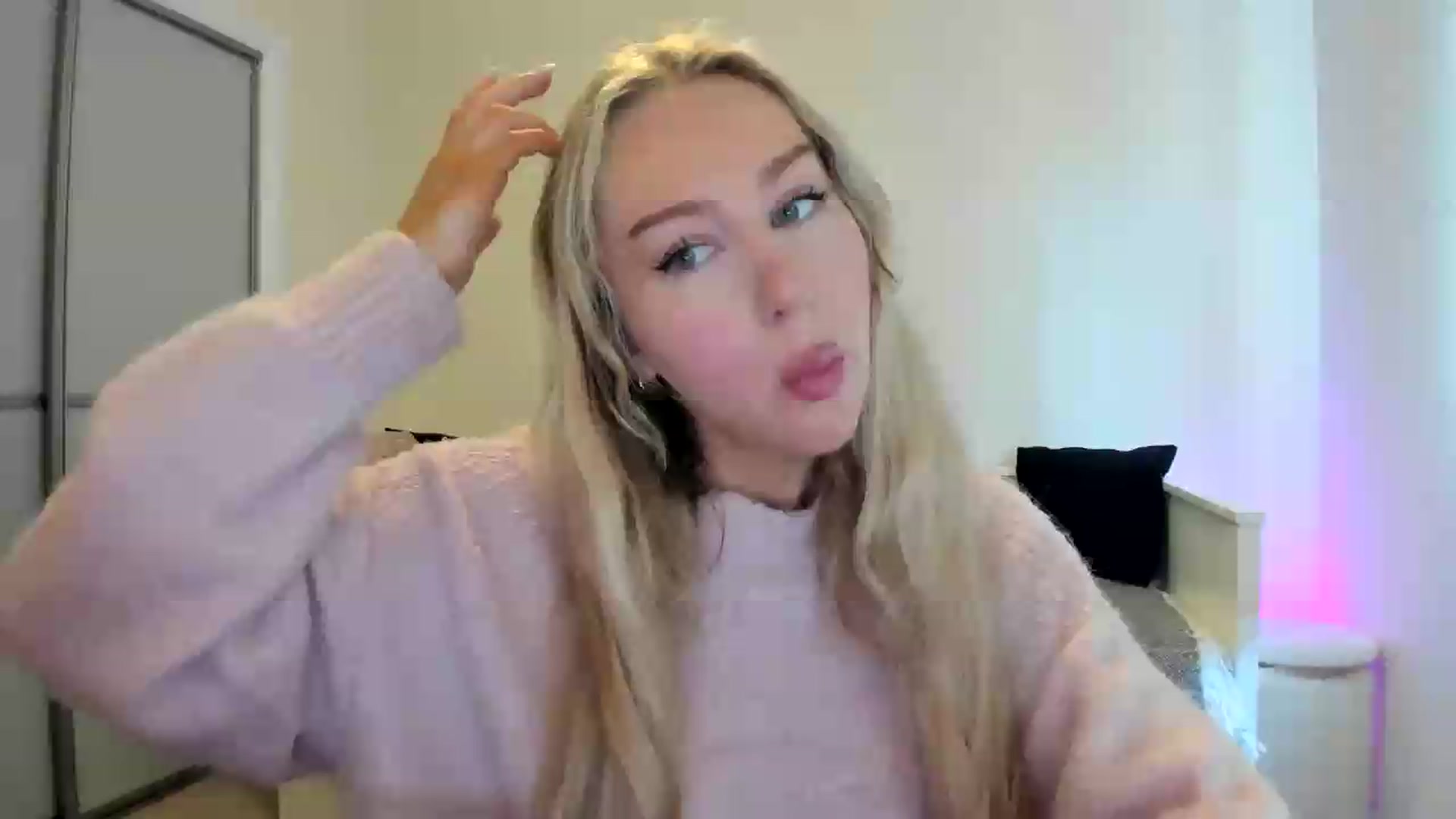 Gallery image thumbnail from British_Cutie's myfreecams stream on, 08/16/2026, 09:08 image 19 of 20