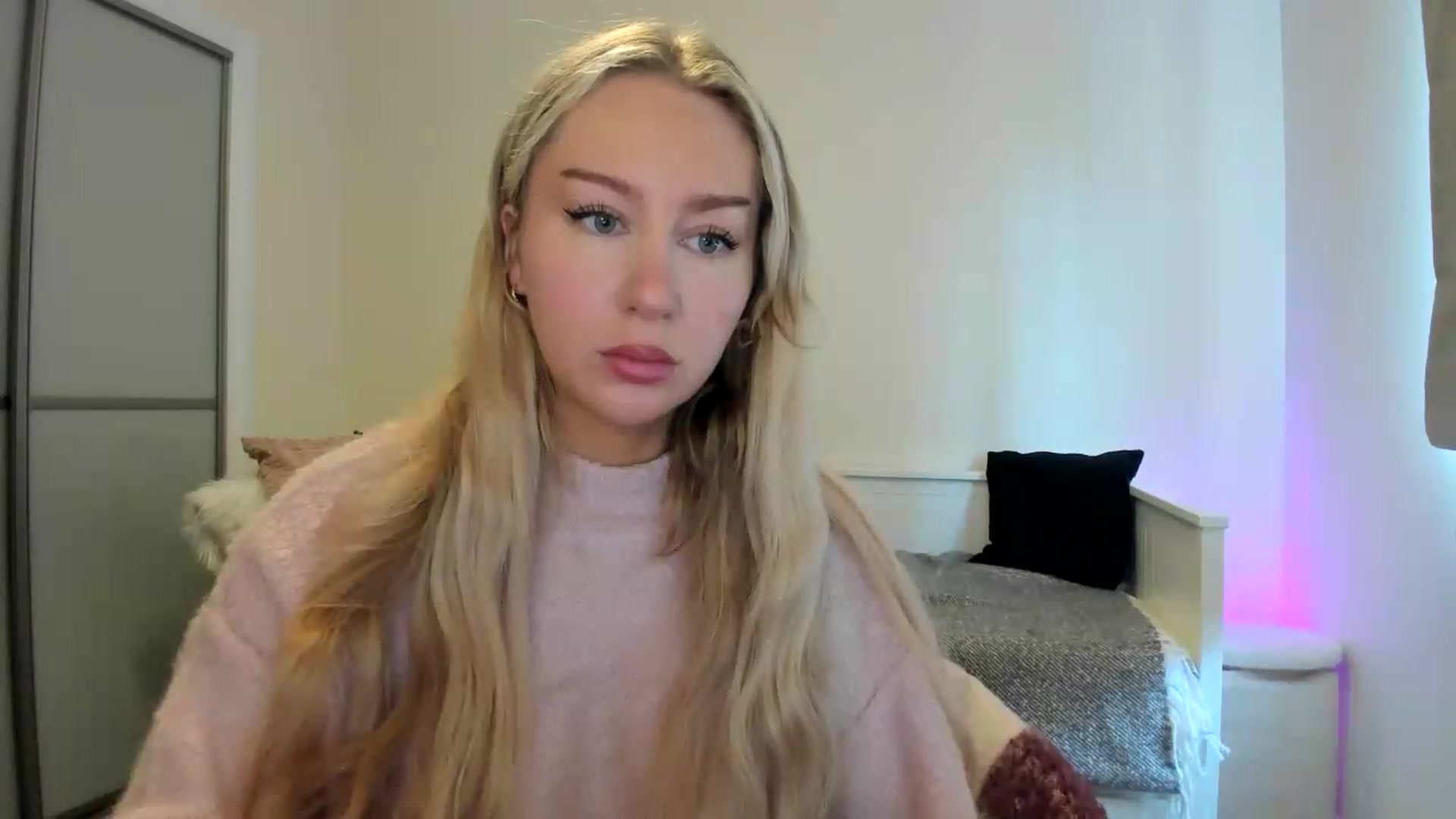 Gallery image thumbnail from British_Cutie's myfreecams stream on, 08/16/2026, 09:54 image 2 of 20