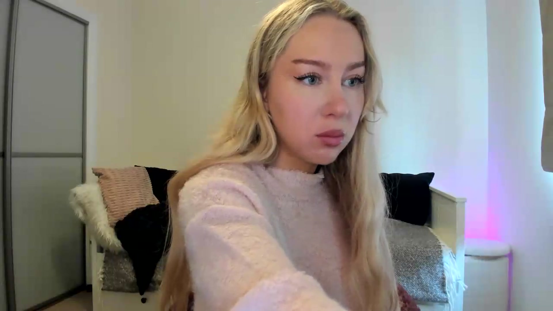 Gallery image thumbnail from British_Cutie's myfreecams stream on, 08/16/2026, 09:54 image 3 of 20