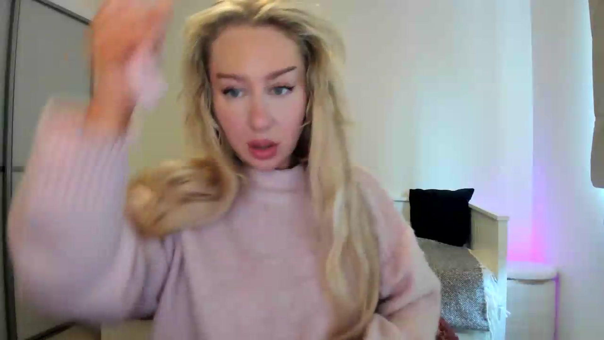 Gallery image thumbnail from British_Cutie's myfreecams stream on, 08/16/2026, 09:54 image 4 of 20
