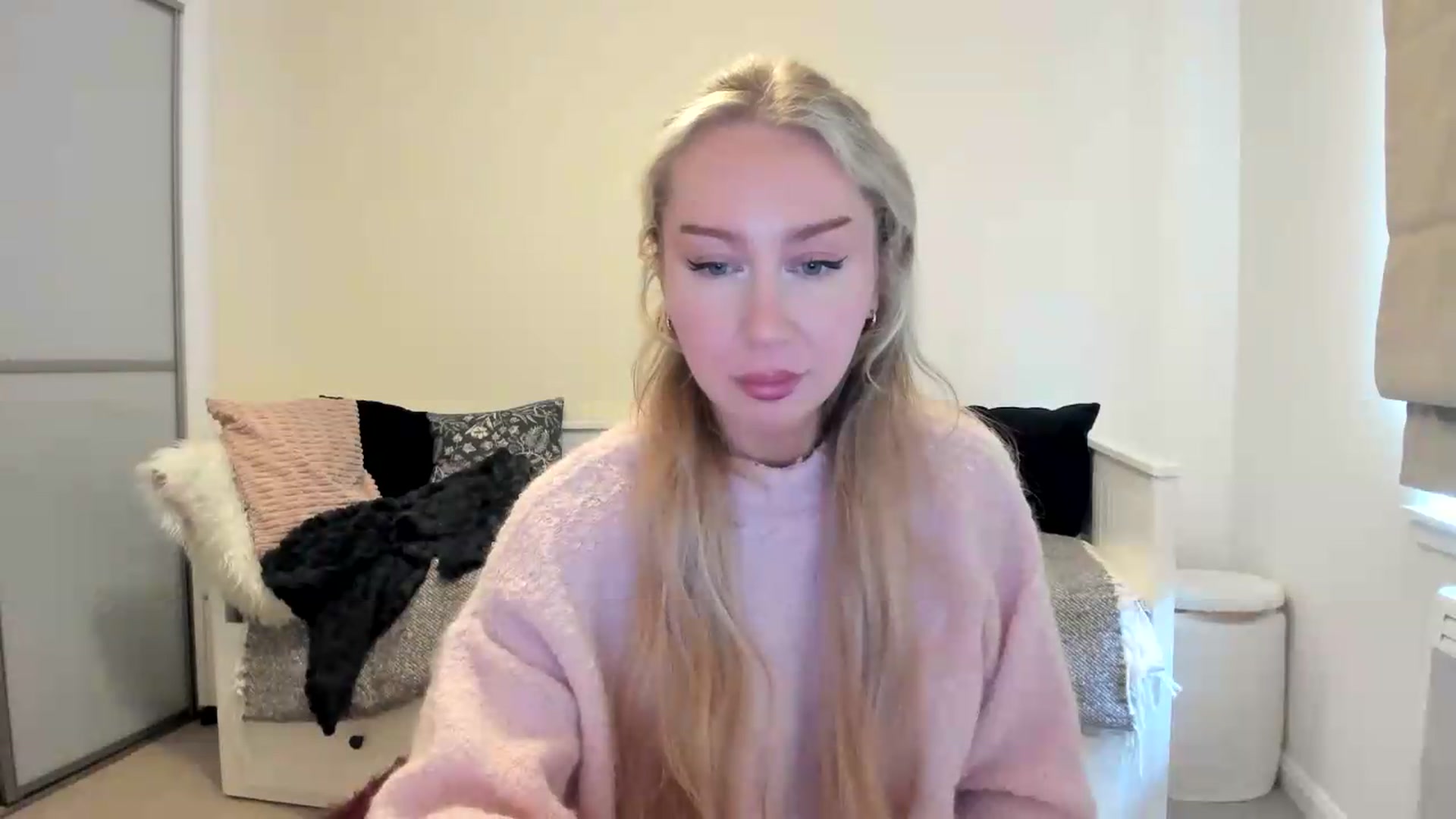 Gallery image thumbnail from British_Cutie's myfreecams stream on, 08/16/2026, 15:43 image 15 of 20