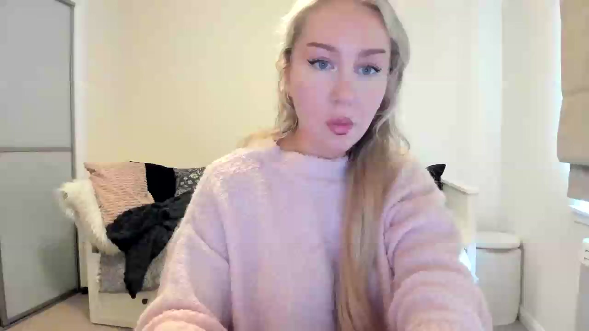 Gallery image thumbnail from British_Cutie's myfreecams stream on, 08/16/2026, 15:43 image 19 of 20