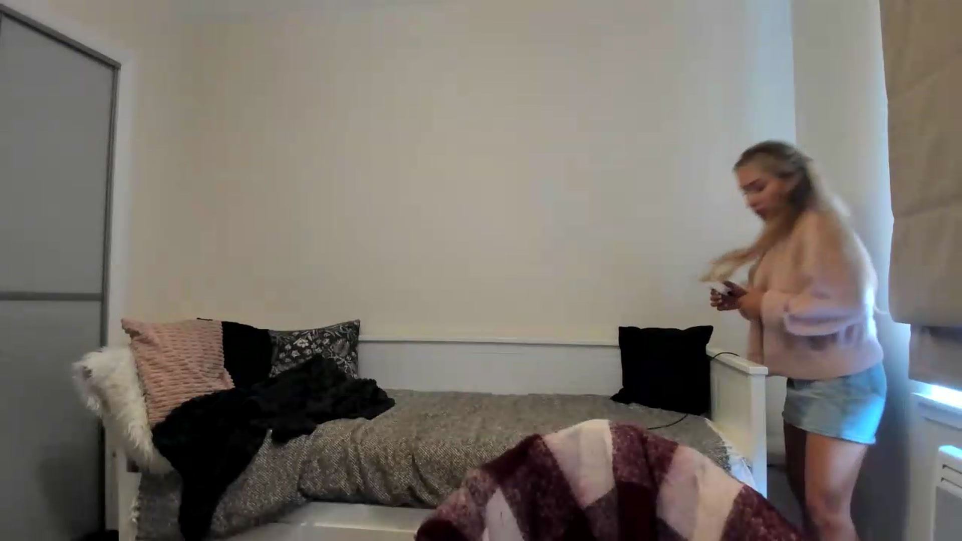 Gallery image thumbnail from British_Cutie's myfreecams stream on, 08/16/2026, 15:43 image 5 of 20