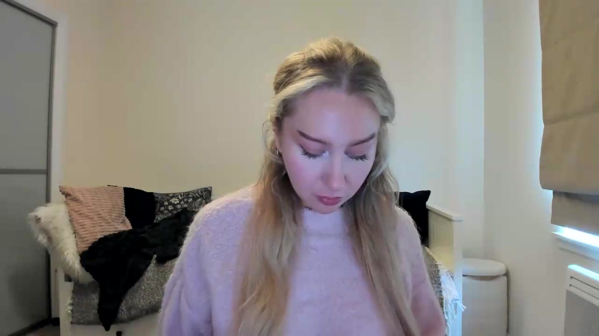 Gallery image thumbnail from British_Cutie's myfreecams stream on, 08/16/2026, 15:43 image 10 of 20