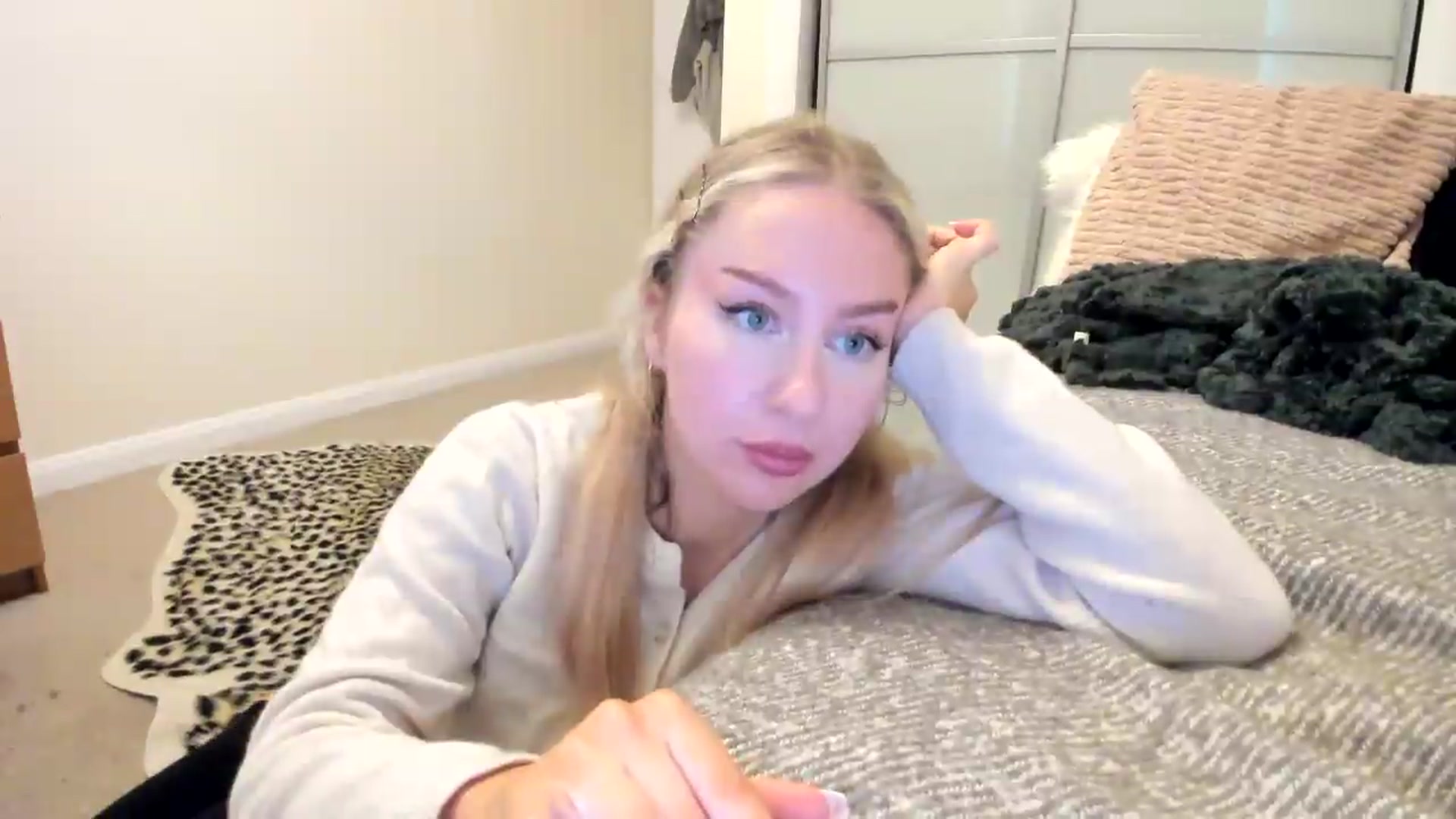 Gallery image thumbnail from British_Cutie's myfreecams stream on, 08/17/2026, 17:49 image 8 of 20