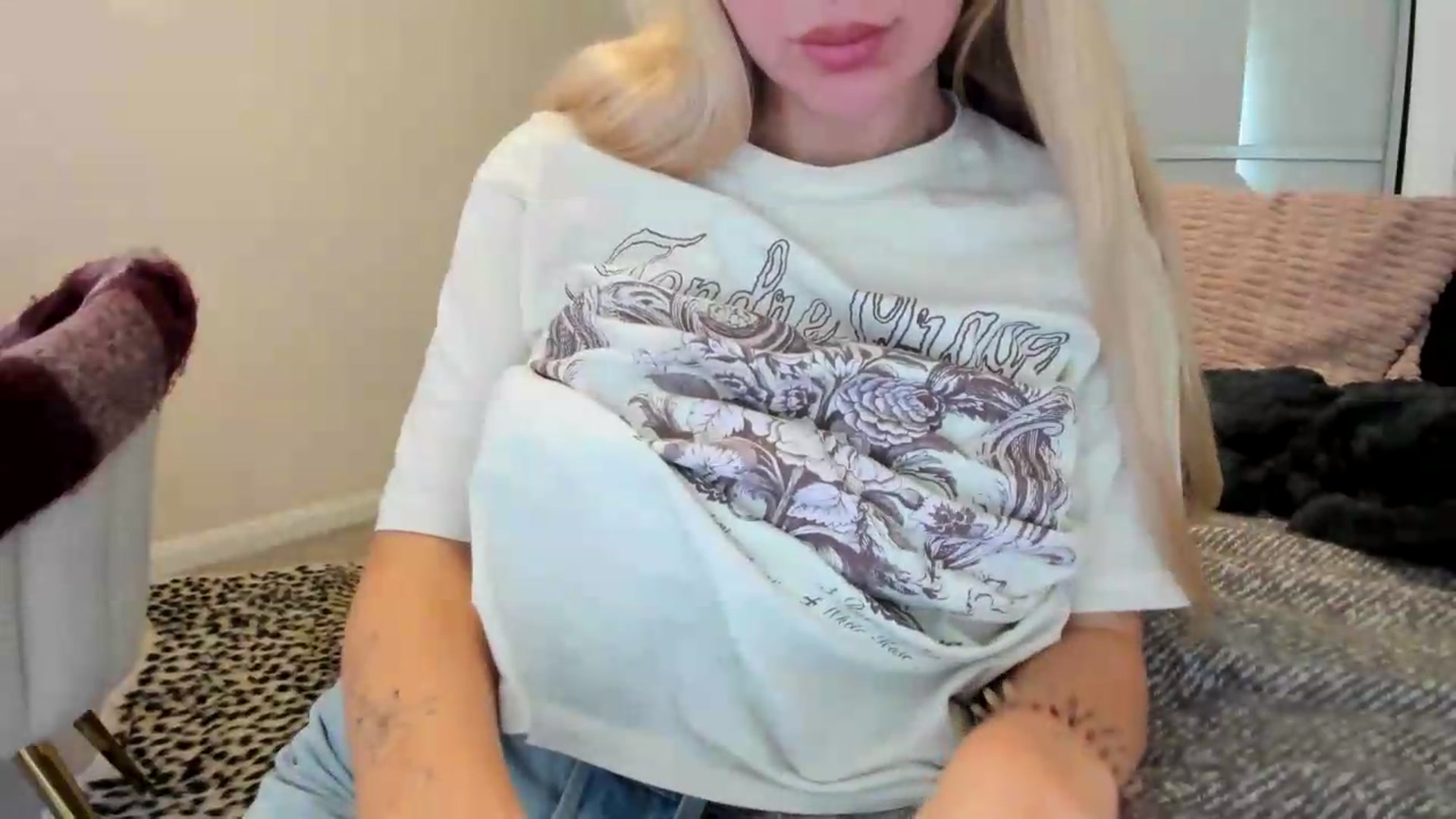 Gallery image thumbnail from British_Cutie's myfreecams stream on, 08/18/2026, 15:03 image 7 of 20