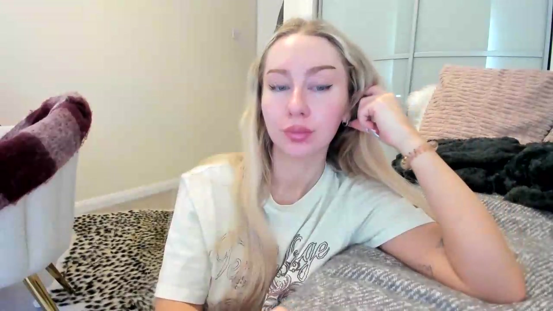Gallery image thumbnail from British_Cutie's myfreecams stream on, 08/18/2026, 15:03 image 2 of 20