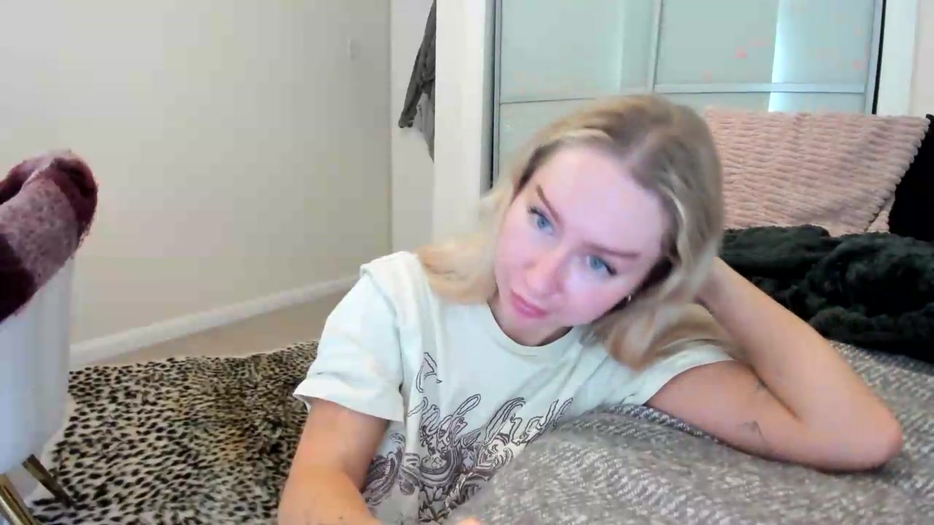 Gallery image thumbnail from British_Cutie's myfreecams stream on, 08/18/2026, 15:03 image 16 of 20