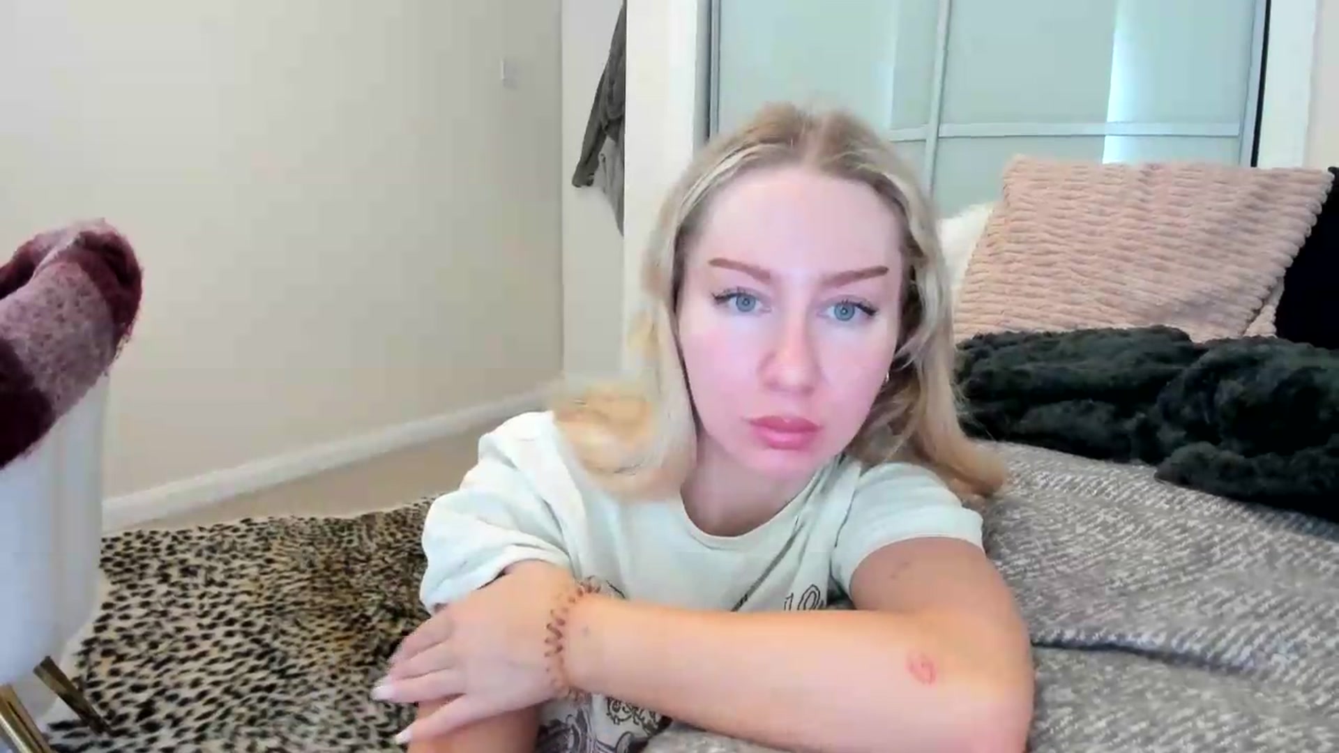 Gallery image thumbnail from British_Cutie's myfreecams stream on, 08/18/2026, 15:03 image 15 of 20