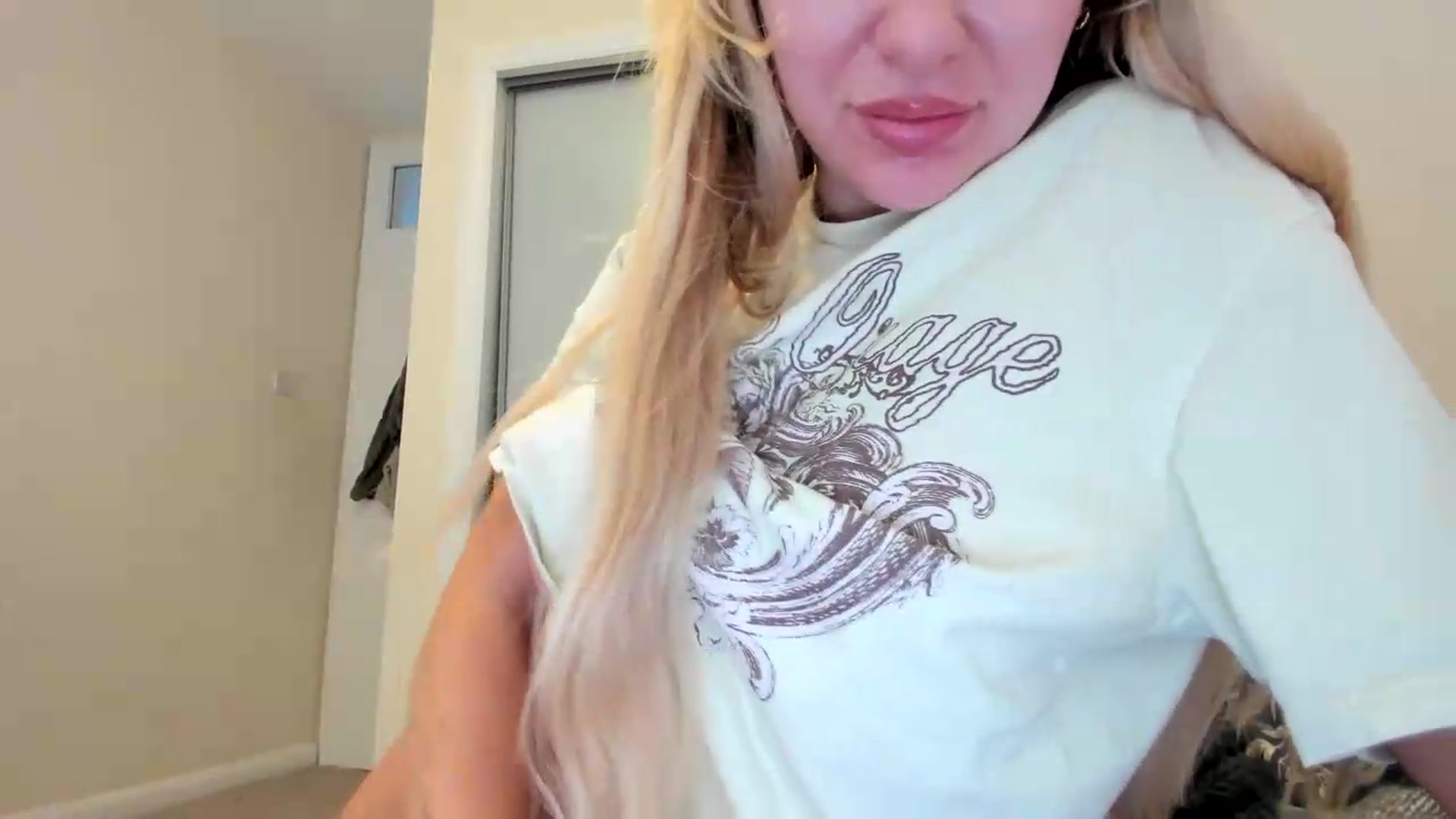 Gallery image thumbnail from British_Cutie's myfreecams stream on, 08/18/2026, 15:15 image 10 of 20