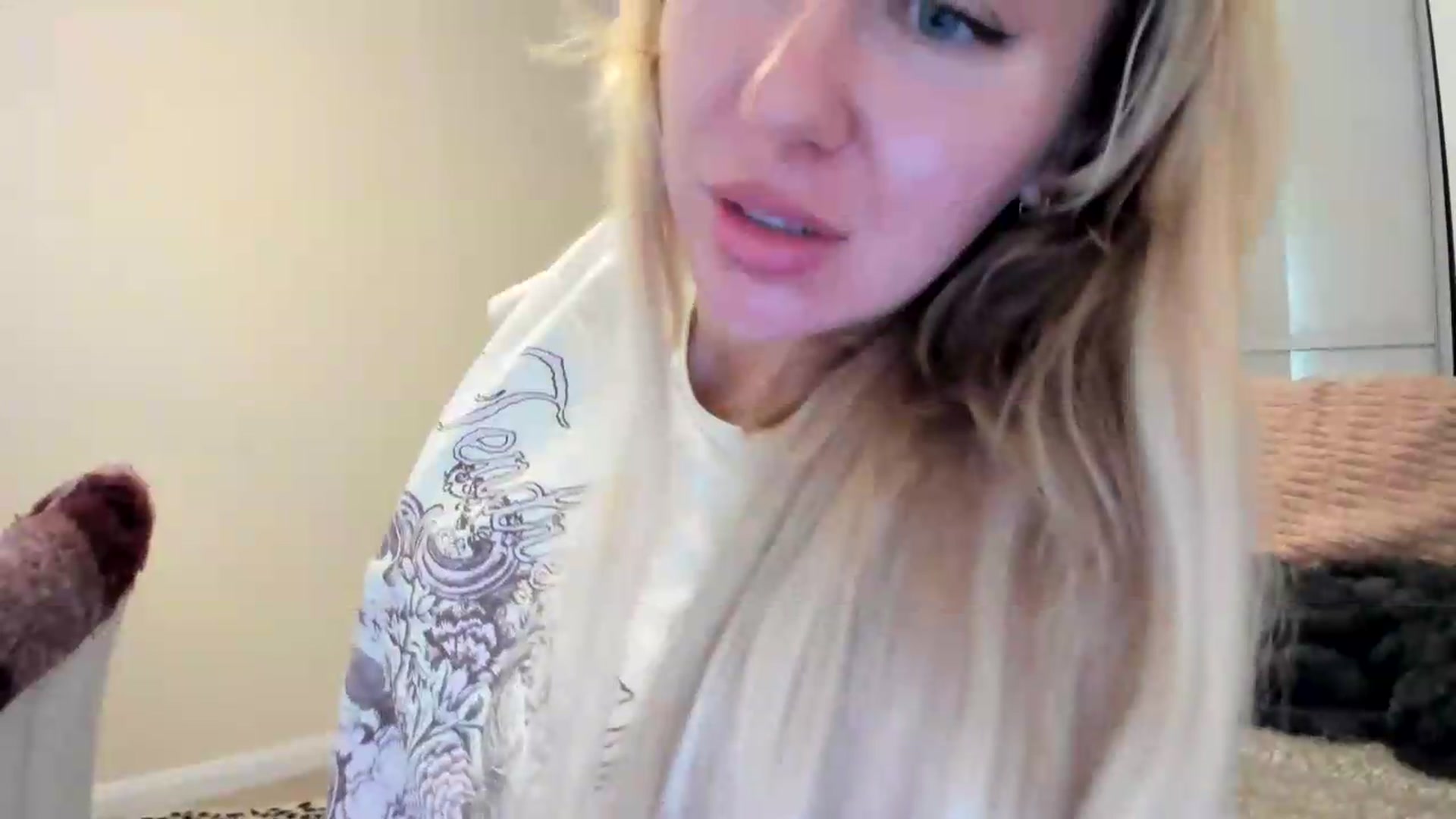 Gallery image thumbnail from British_Cutie's myfreecams stream on, 08/18/2026, 16:37 image 10 of 20