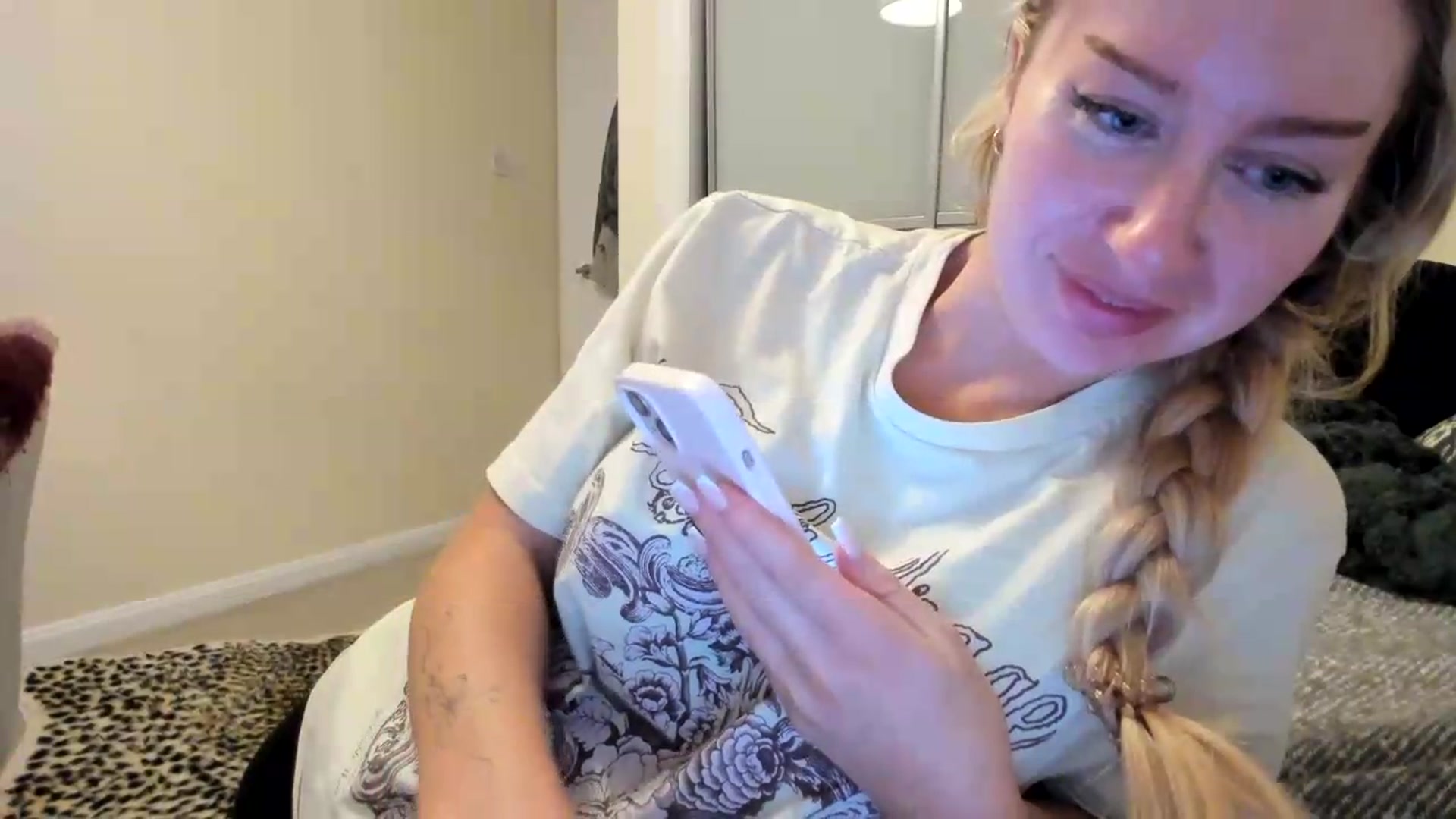 Gallery image thumbnail from British_Cutie's myfreecams stream on, 08/18/2026, 19:39 image 17 of 20