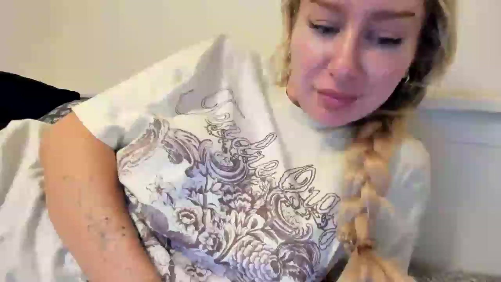 Gallery image thumbnail from British_Cutie's myfreecams stream on, 08/18/2026, 19:52 image 20 of 20