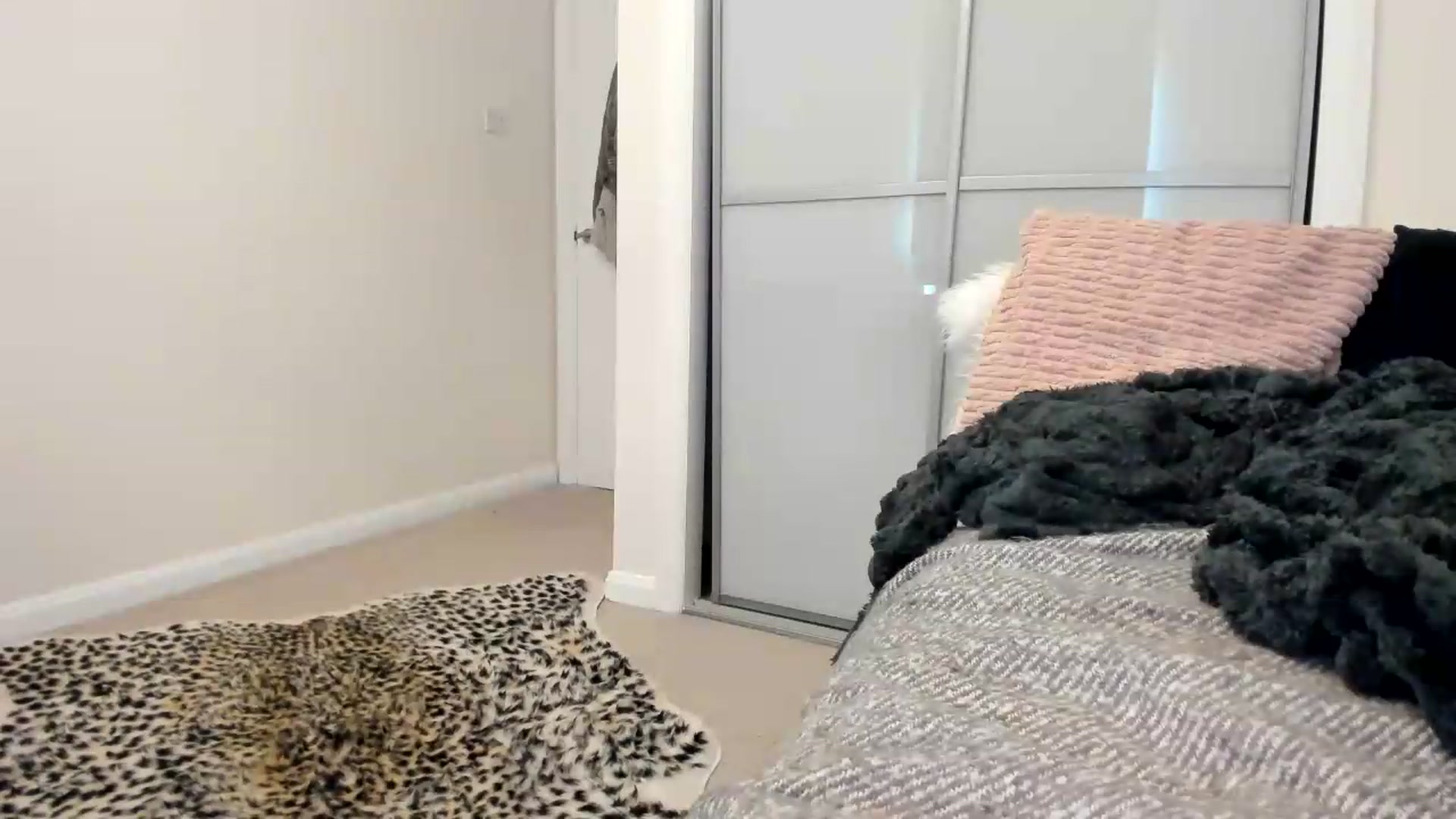 Gallery image thumbnail from British_Cutie's myfreecams stream on, 08/19/2026, 10:15 image 18 of 20