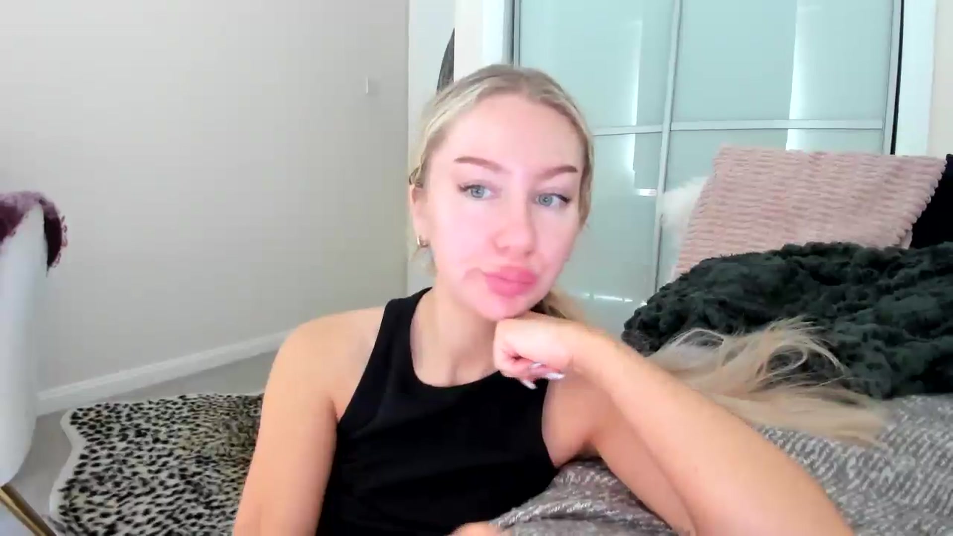 Gallery image thumbnail from British_Cutie's myfreecams stream on, 08/19/2026, 11:54 image 17 of 20