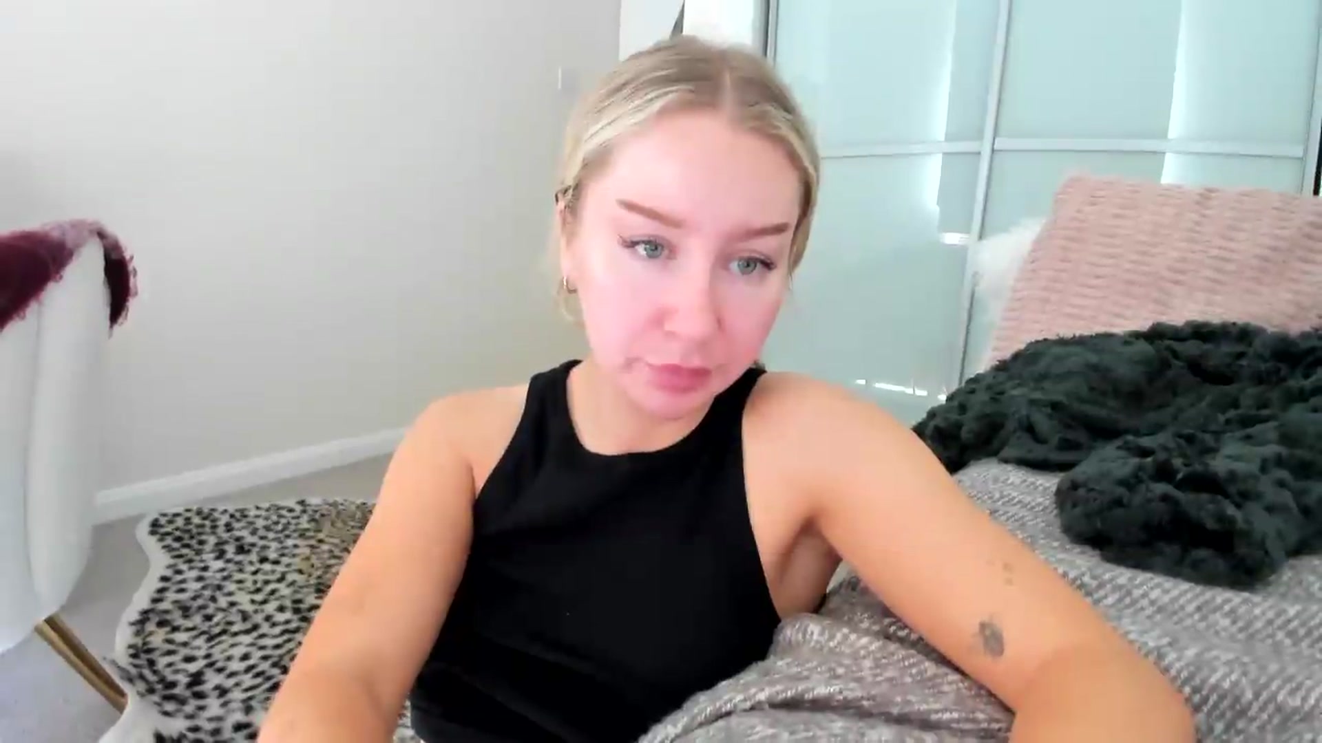 Gallery image thumbnail from British_Cutie's myfreecams stream on, 08/19/2026, 11:54 image 16 of 20