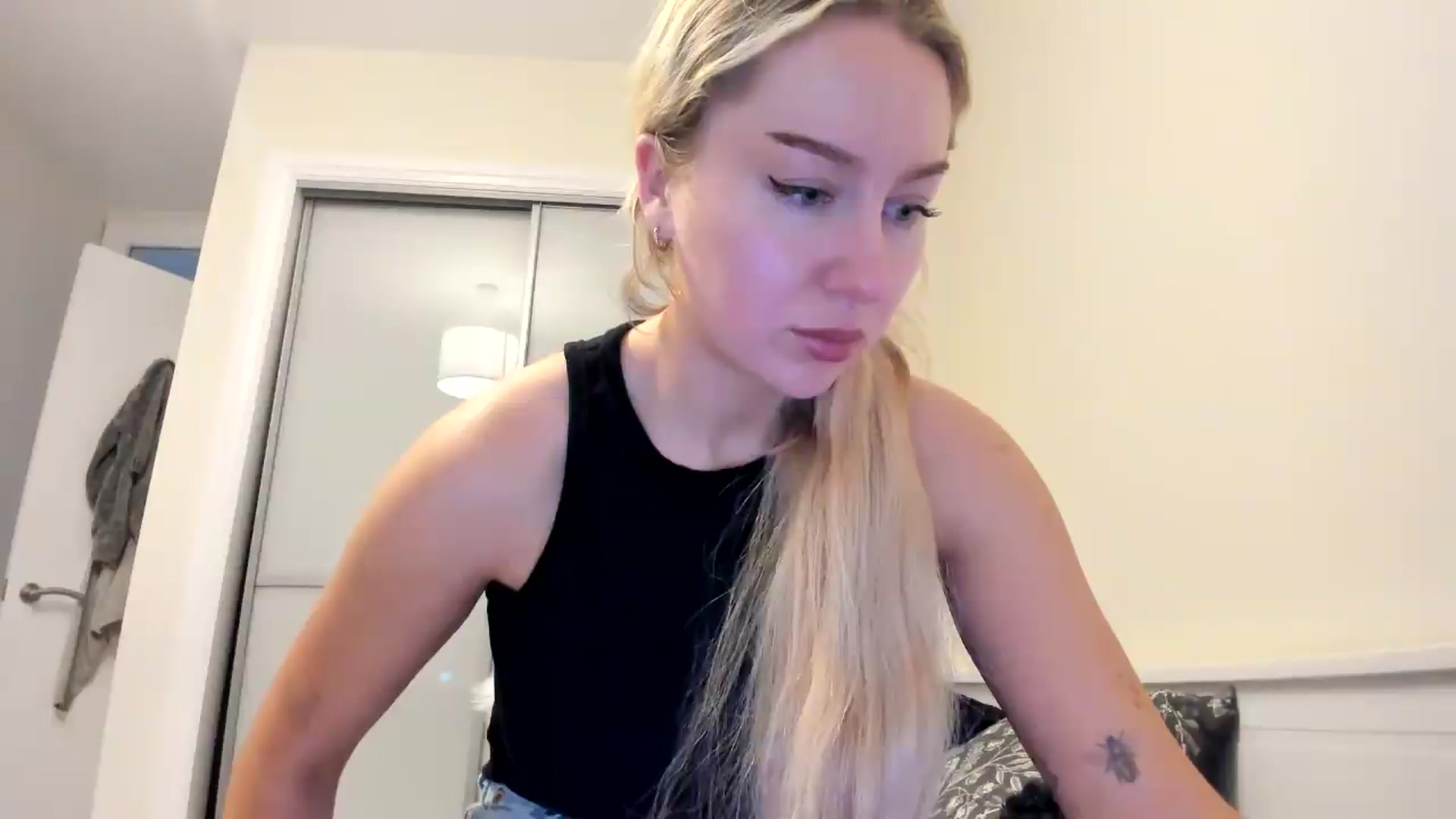 Gallery image thumbnail from British_Cutie's myfreecams stream on, 08/19/2026, 17:23 image 13 of 20