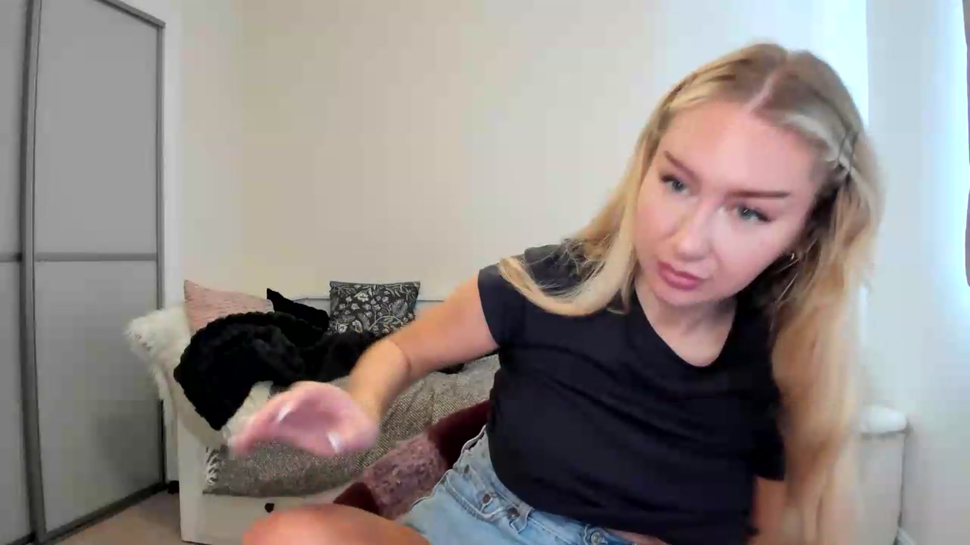 Gallery image thumbnail from British_Cutie's myfreecams stream on, 08/21/2026, 12:07 image 11 of 20