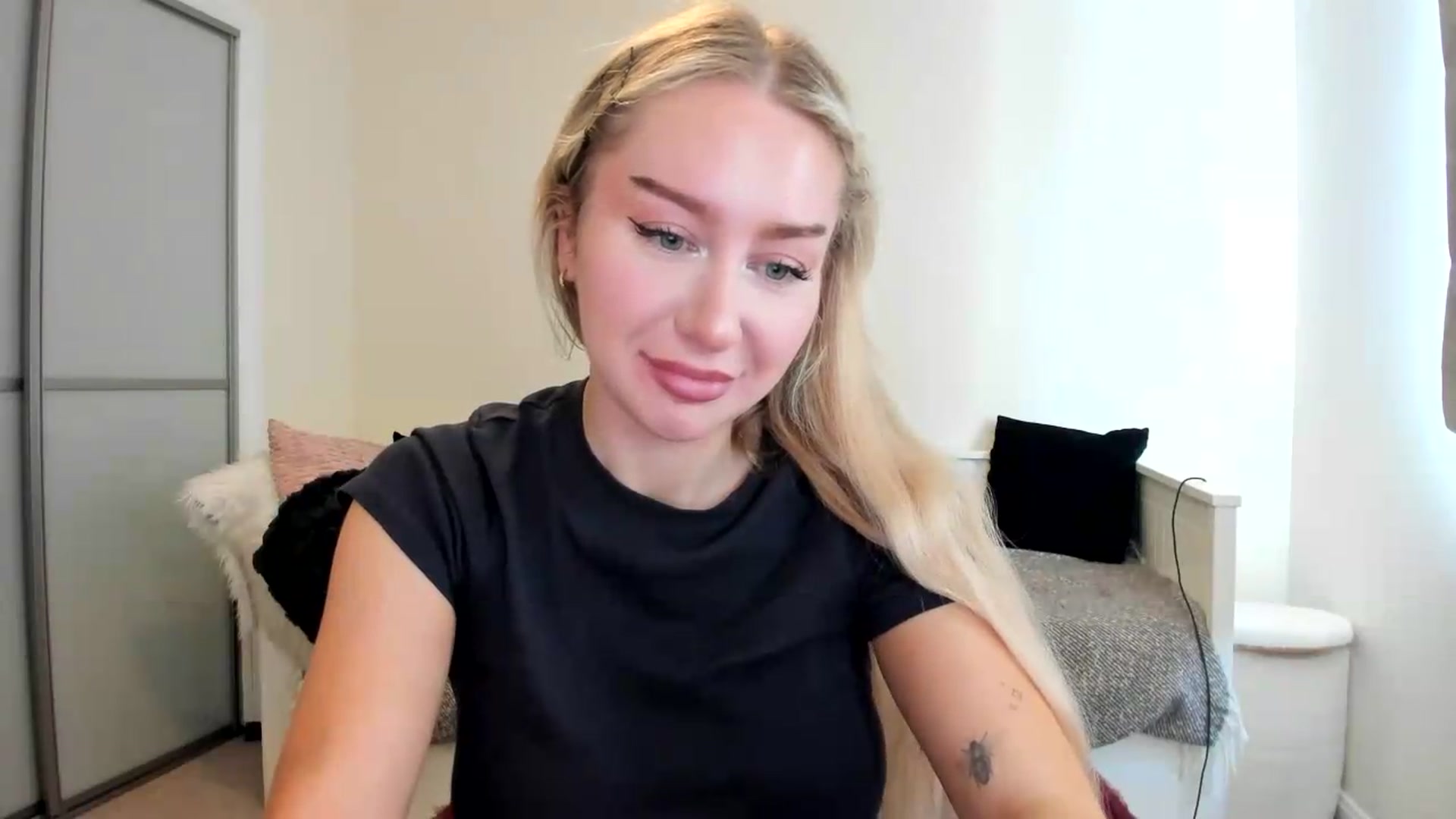 Gallery image thumbnail from British_Cutie's myfreecams stream on, 08/21/2026, 12:07 image 10 of 20
