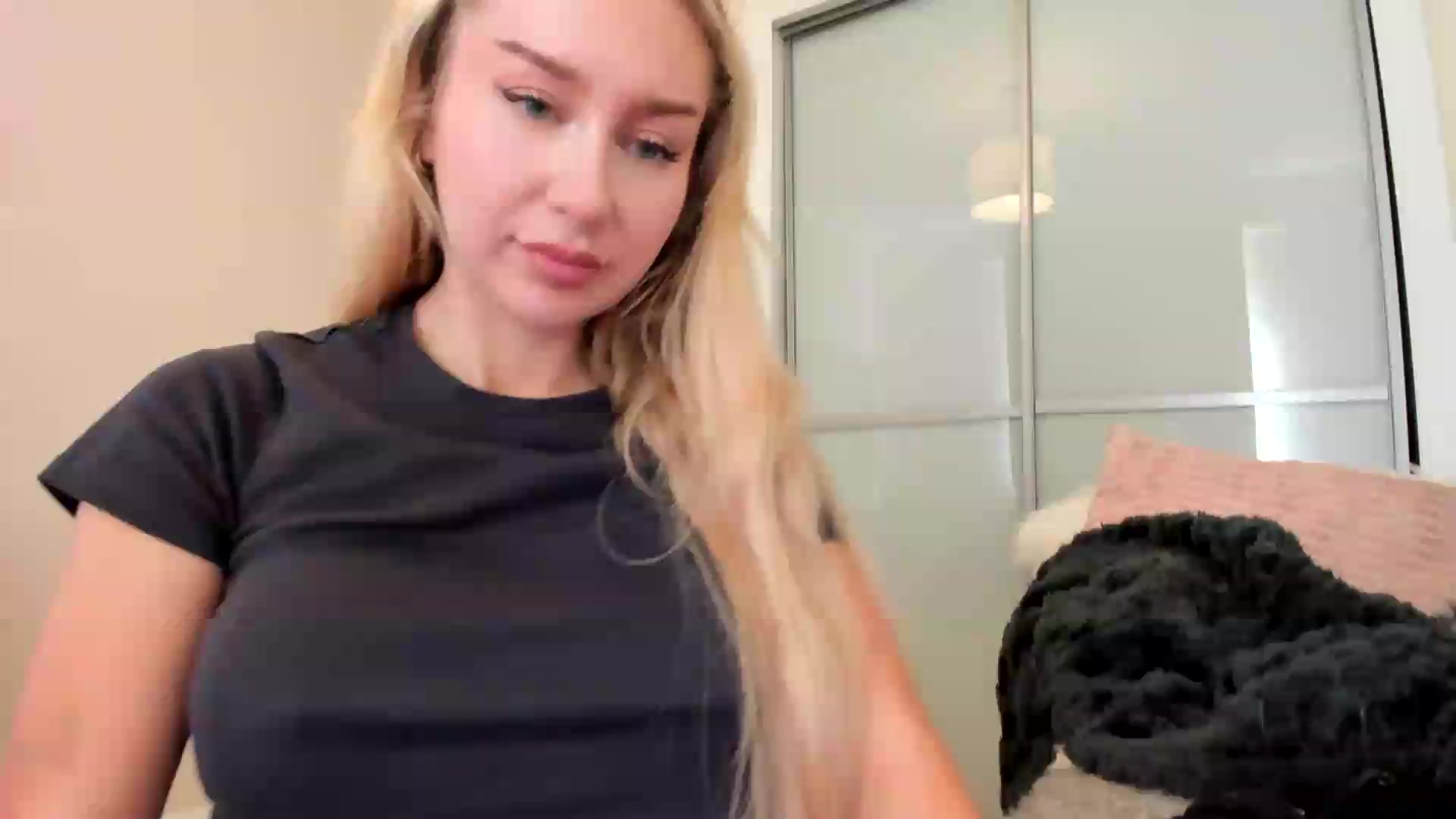 Gallery image thumbnail from British_Cutie's myfreecams stream on, 08/21/2026, 14:05 image 19 of 20