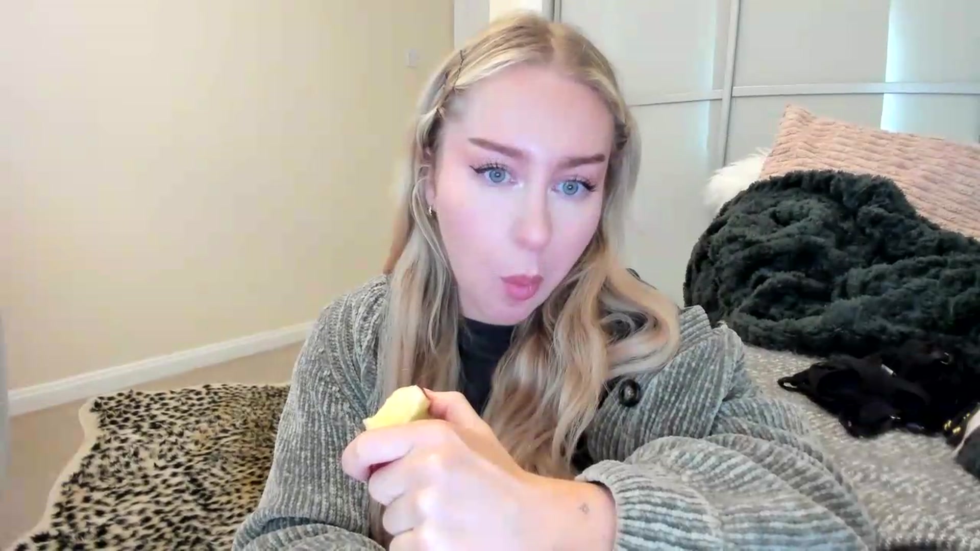 Gallery image thumbnail from British_Cutie's myfreecams stream on, 08/21/2026, 15:24 image 2 of 20