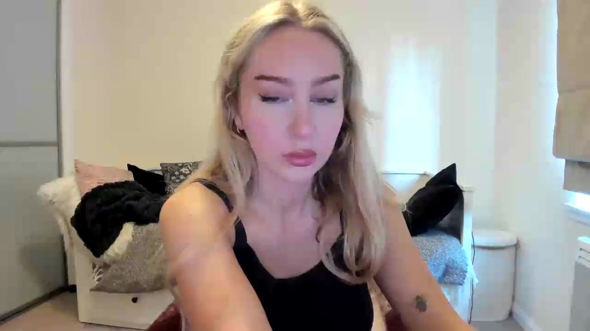 Gallery image thumbnail from British_Cutie's myfreecams stream on, 08/22/2026, 18:36 image 2 of 20