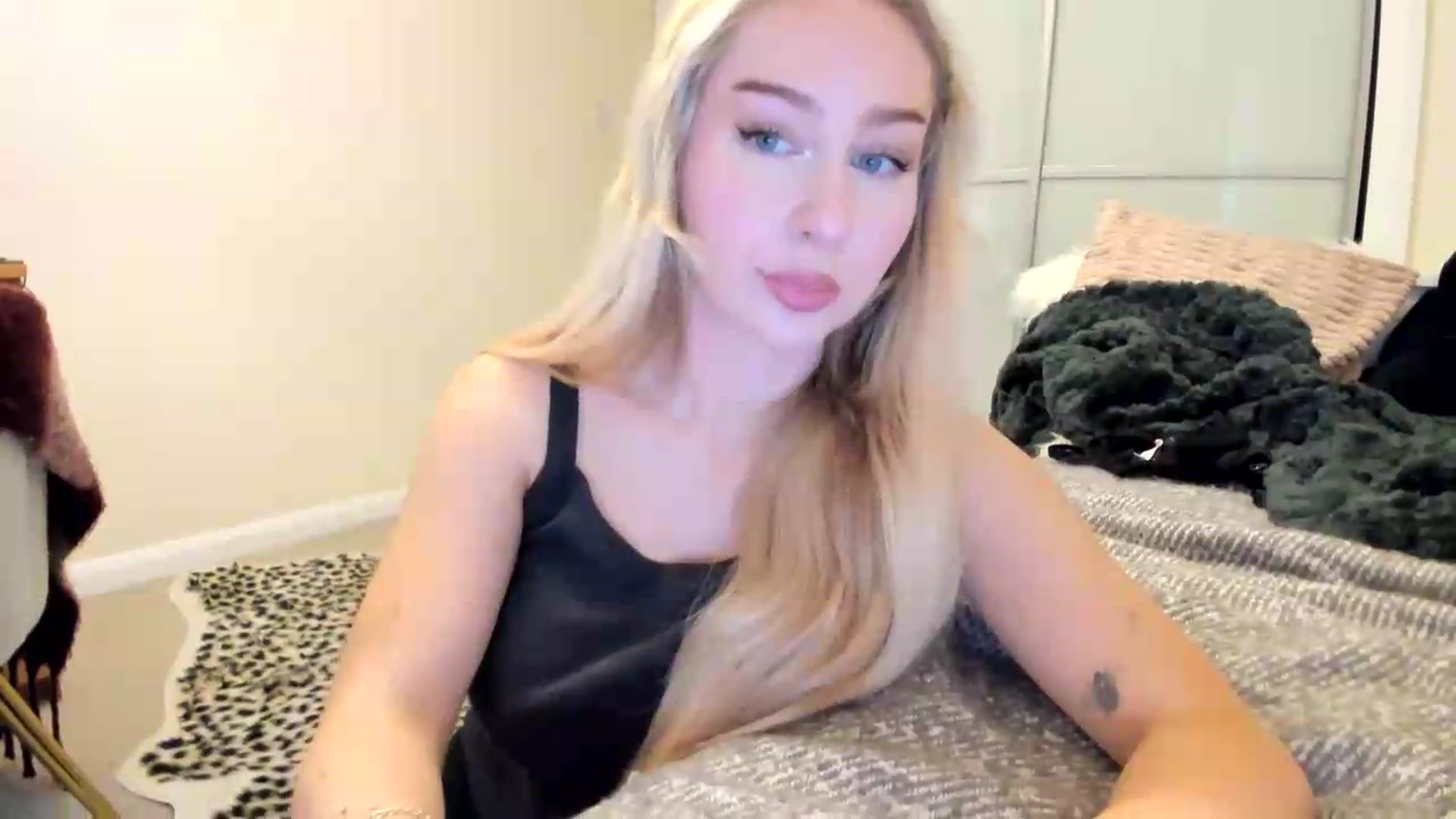 Gallery image thumbnail from British_Cutie's myfreecams stream on, 08/22/2026, 19:24 image 9 of 20