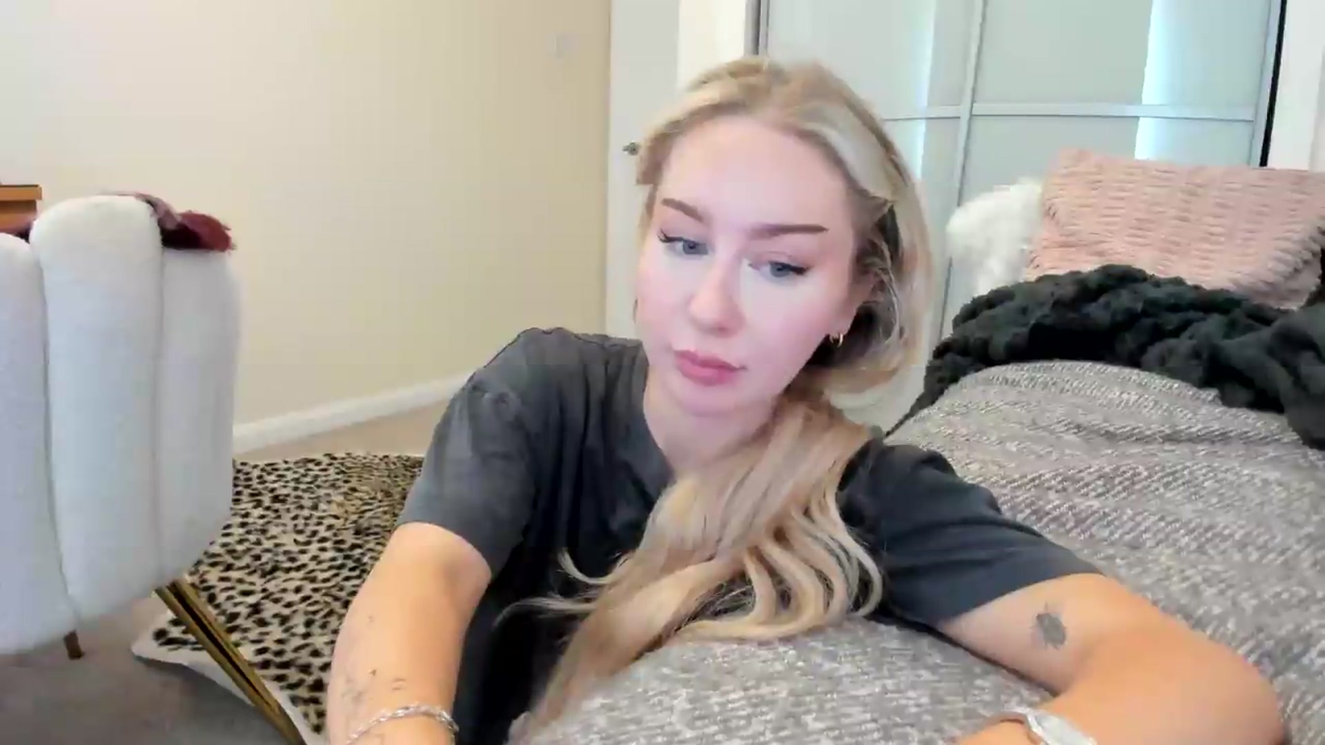 Gallery image thumbnail from British_Cutie's myfreecams stream on, 08/25/2026, 13:03 image 4 of 20