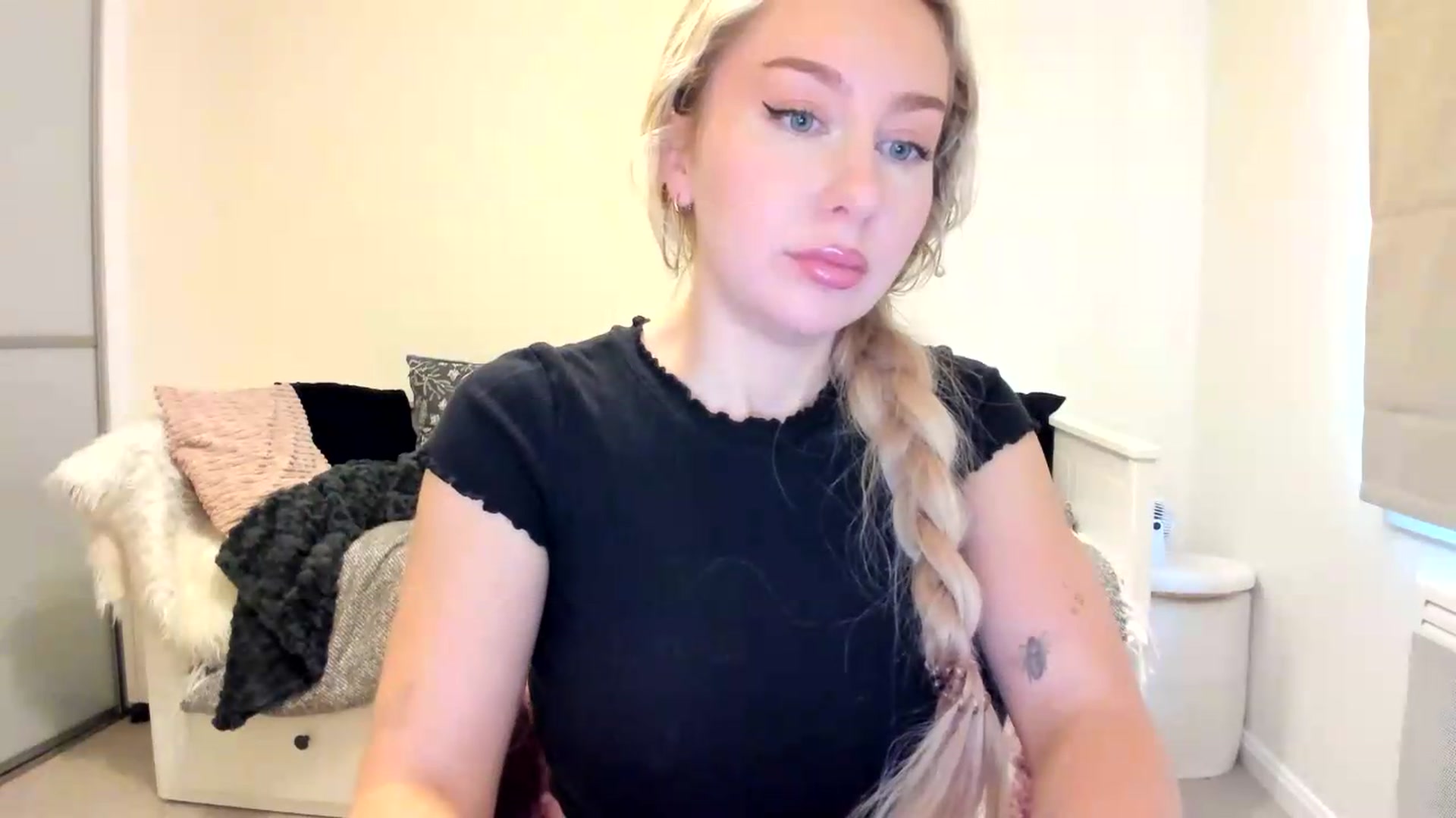 Gallery image thumbnail from British_Cutie's myfreecams stream on, 08/26/2026, 18:35 image 9 of 20