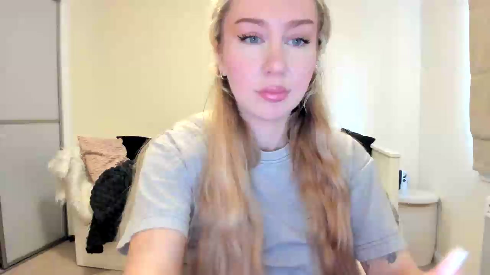 Gallery image thumbnail from British_Cutie's myfreecams stream on, 08/28/2026, 12:45 image 5 of 20
