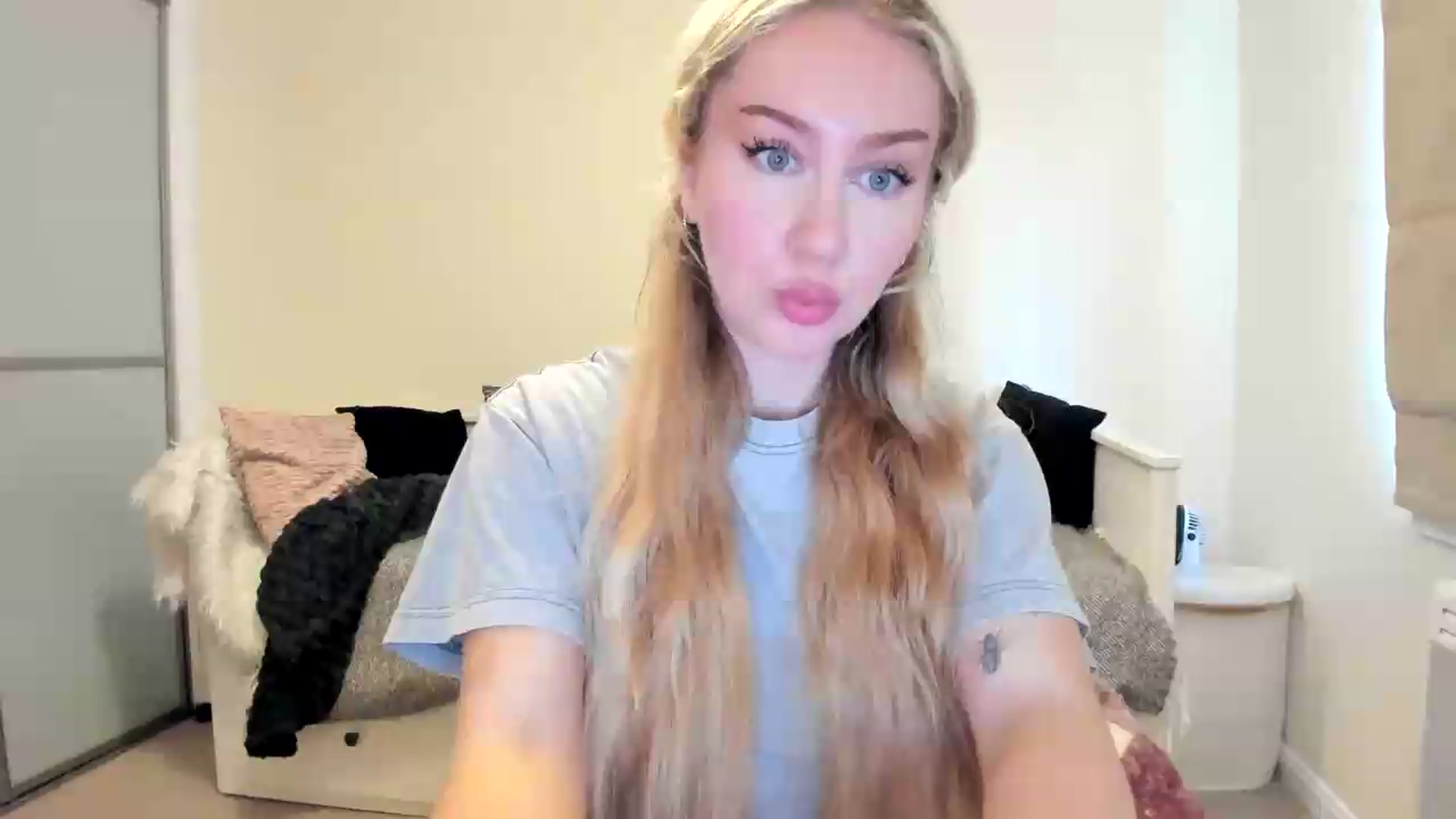 Gallery image thumbnail from British_Cutie's myfreecams stream on, 08/28/2026, 12:45 image 11 of 20
