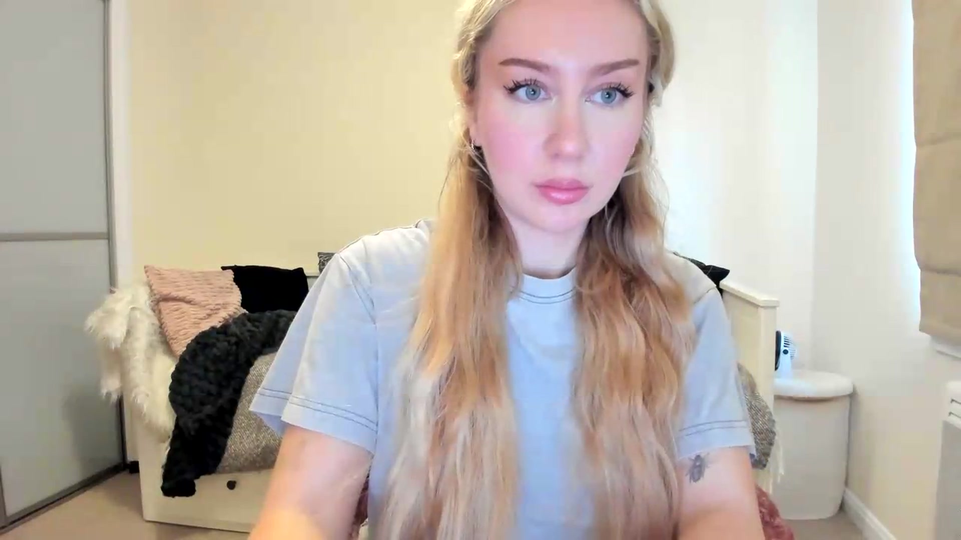 Gallery image thumbnail from British_Cutie's myfreecams stream on, 08/28/2026, 12:45 image 10 of 20
