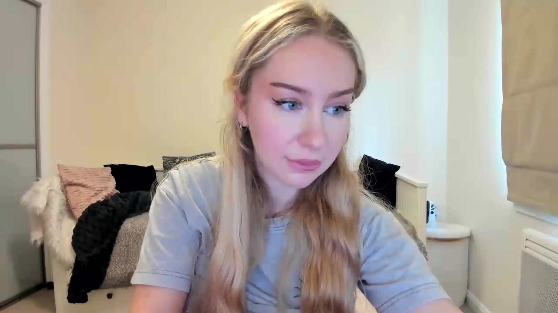 Gallery image thumbnail from British_Cutie's myfreecams stream on, 08/28/2026, 14:41 image 6 of 20