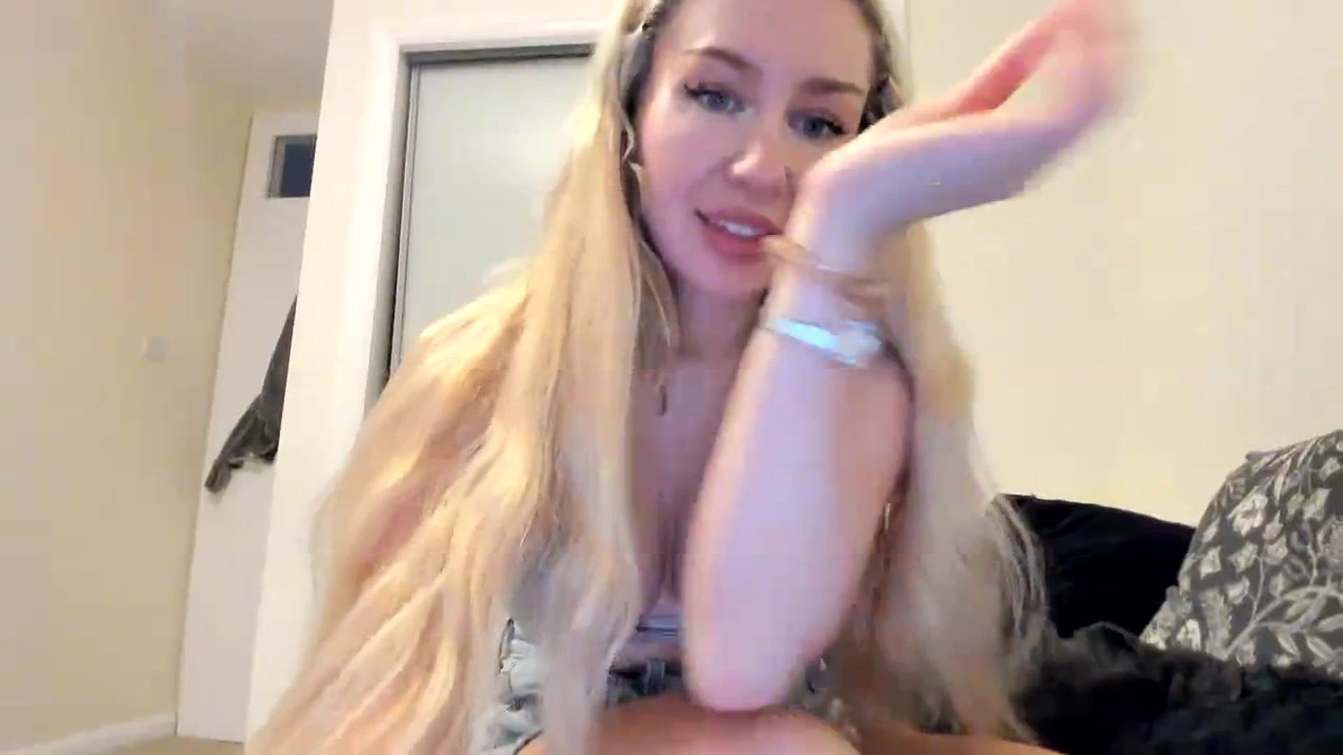 Gallery image thumbnail from British_Cutie's myfreecams stream on, 08/28/2026, 18:43 image 20 of 20