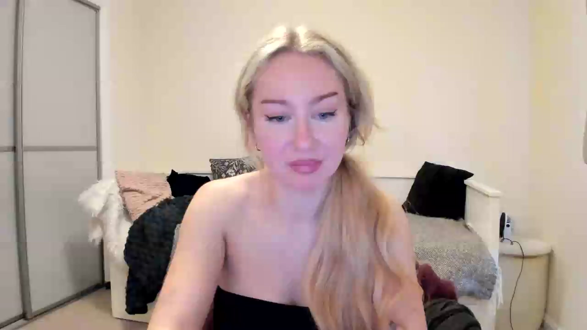 Gallery image thumbnail from British_Cutie's myfreecams stream on, 08/29/2026, 19:04 image 10 of 20