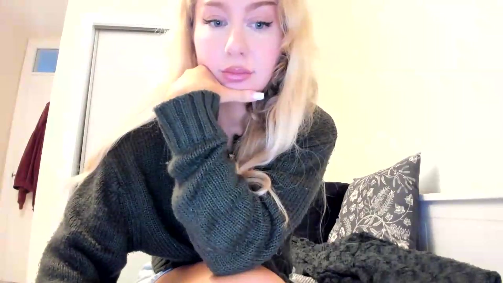 Gallery image thumbnail from British_Cutie's myfreecams stream on, 08/30/2026, 16:02 image 6 of 20