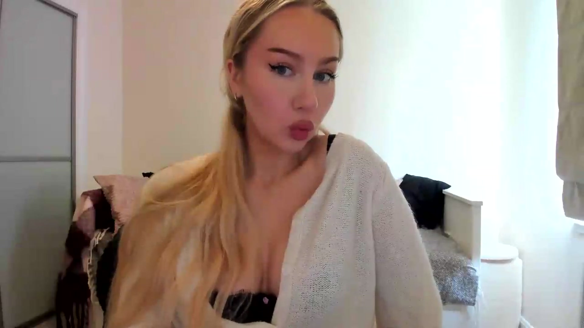 Gallery image thumbnail from British_Cutie's myfreecams stream on, 08/31/2026, 12:42 image 14 of 20