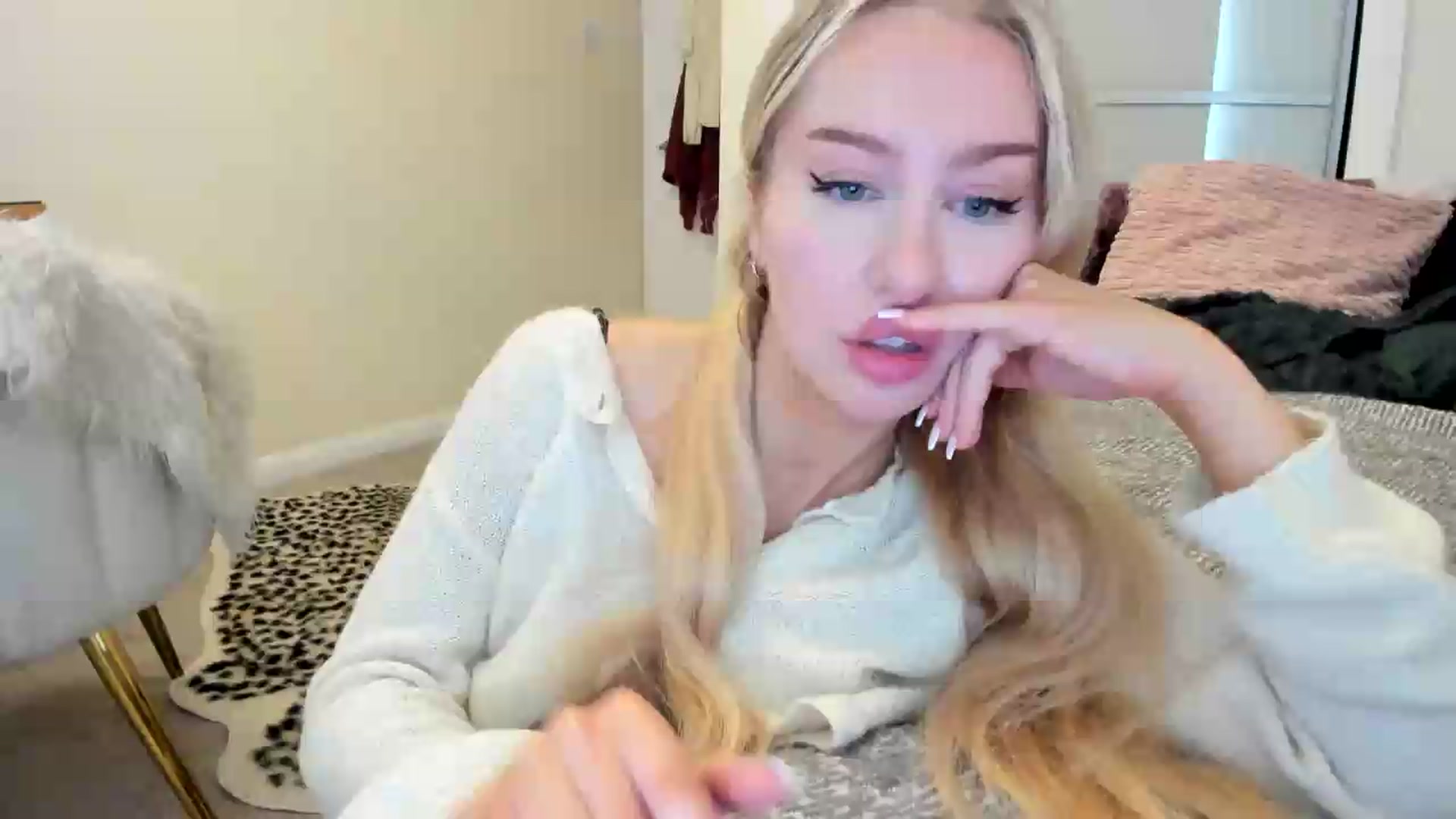 Gallery image thumbnail from British_Cutie's myfreecams stream on, 08/31/2026, 15:43 image 15 of 20